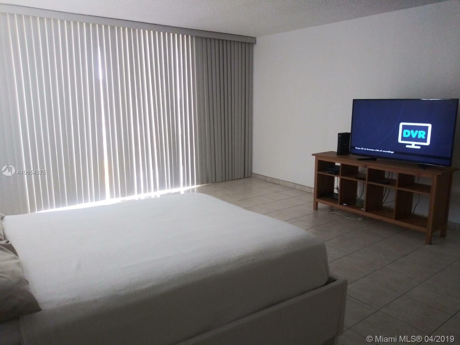 North Miami, FL 33161,1470 NE 125th Ter #804