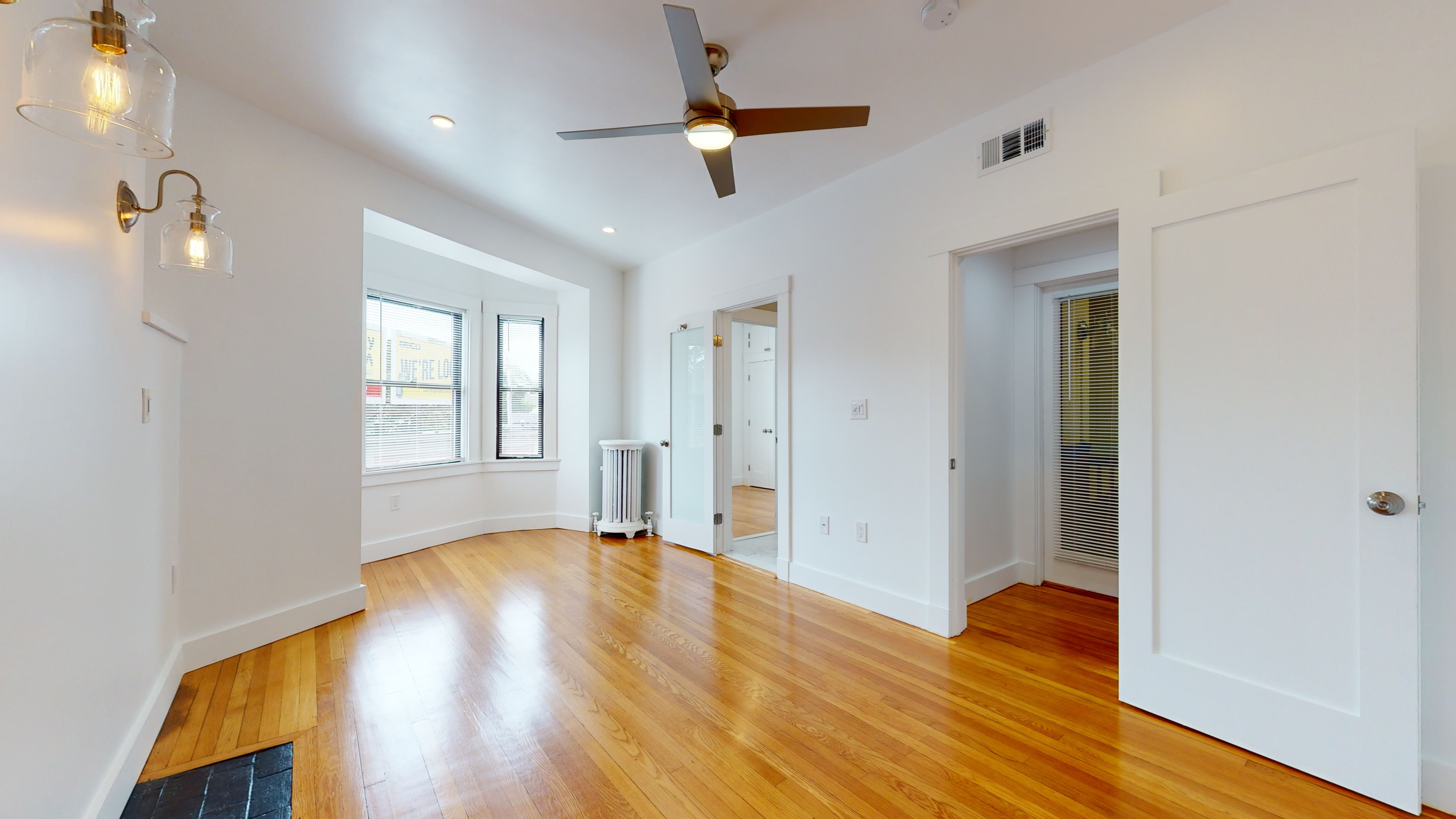 715 Centre St #201, Jamaica Plain, MA 02130