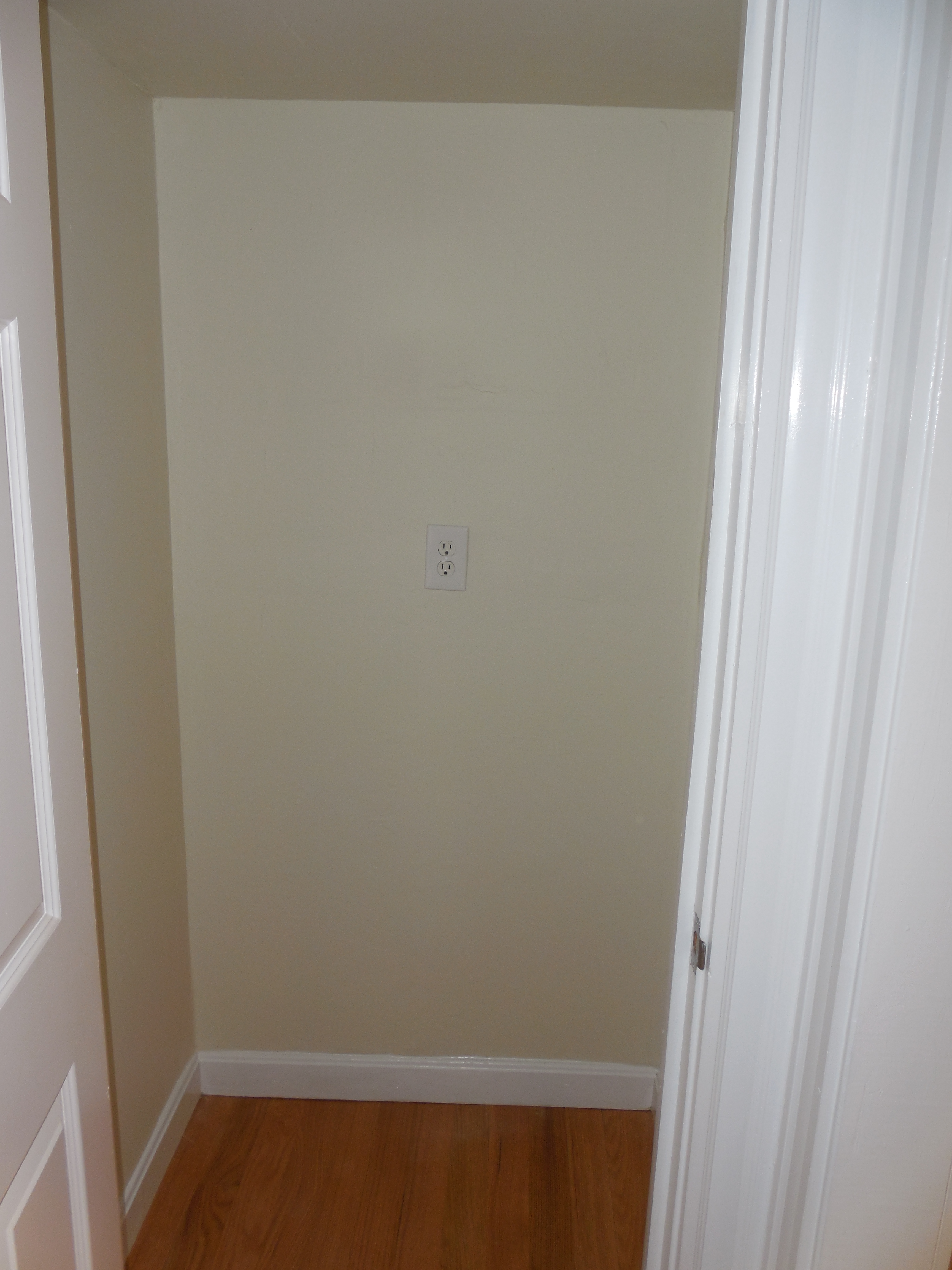 30 Forbes St #1, Jamaica Plain, MA 02130