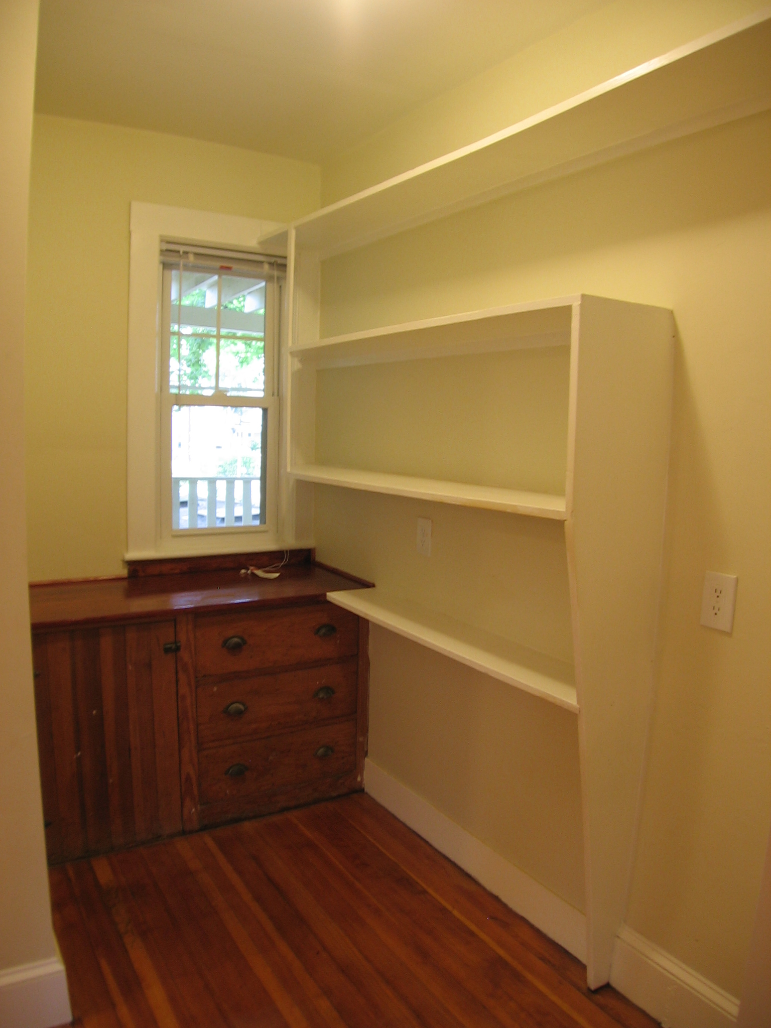 28 Brookside Ave #2, Jamaica Plain, MA 02130