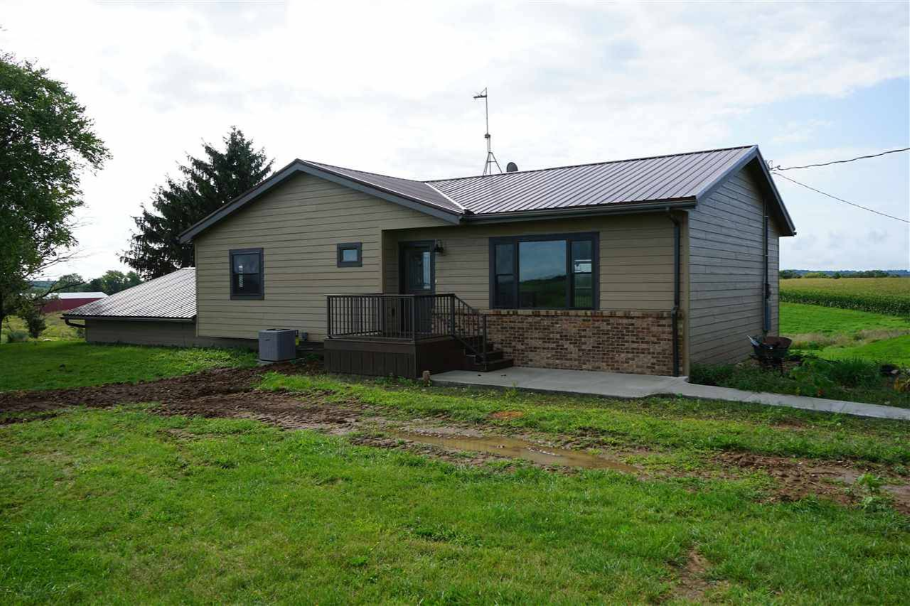 Dorchester, IA 52140,783 Larkin Dr