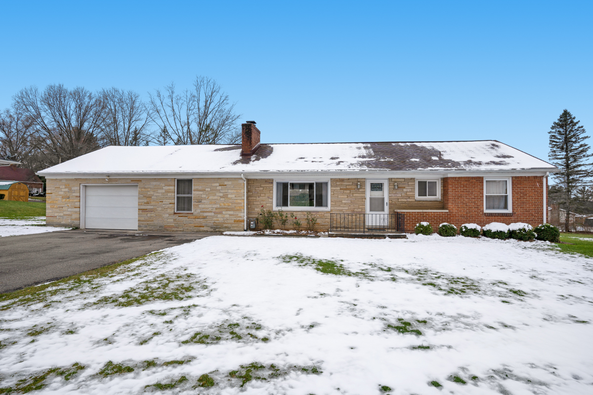 New Castle, PA 16105,223 Sunset Dr