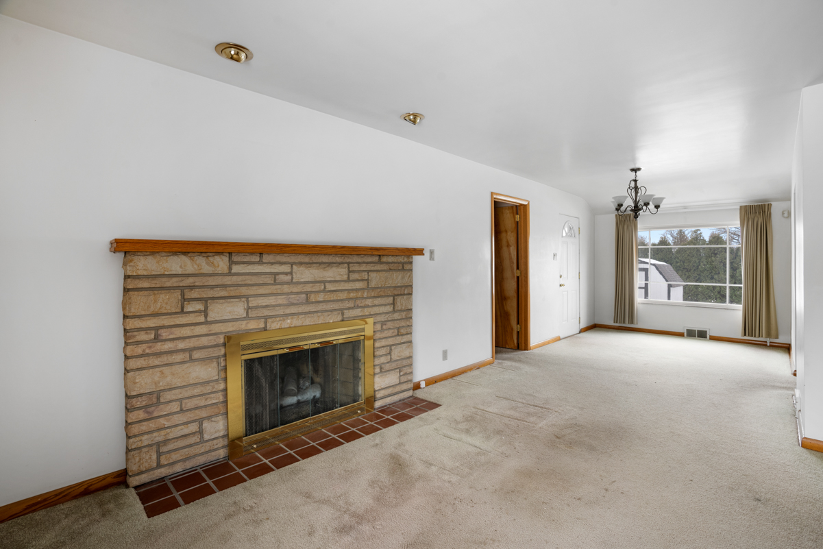 New Castle, PA 16105,223 Sunset Dr