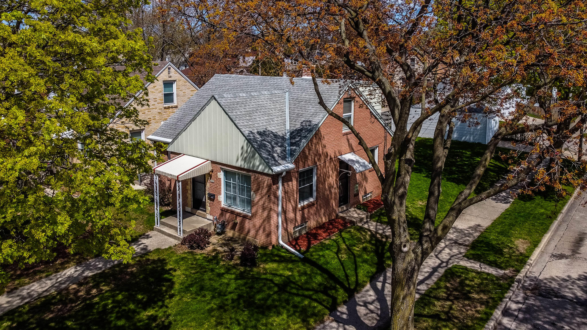 3002 N 78th St, Milwaukee, WI 53222