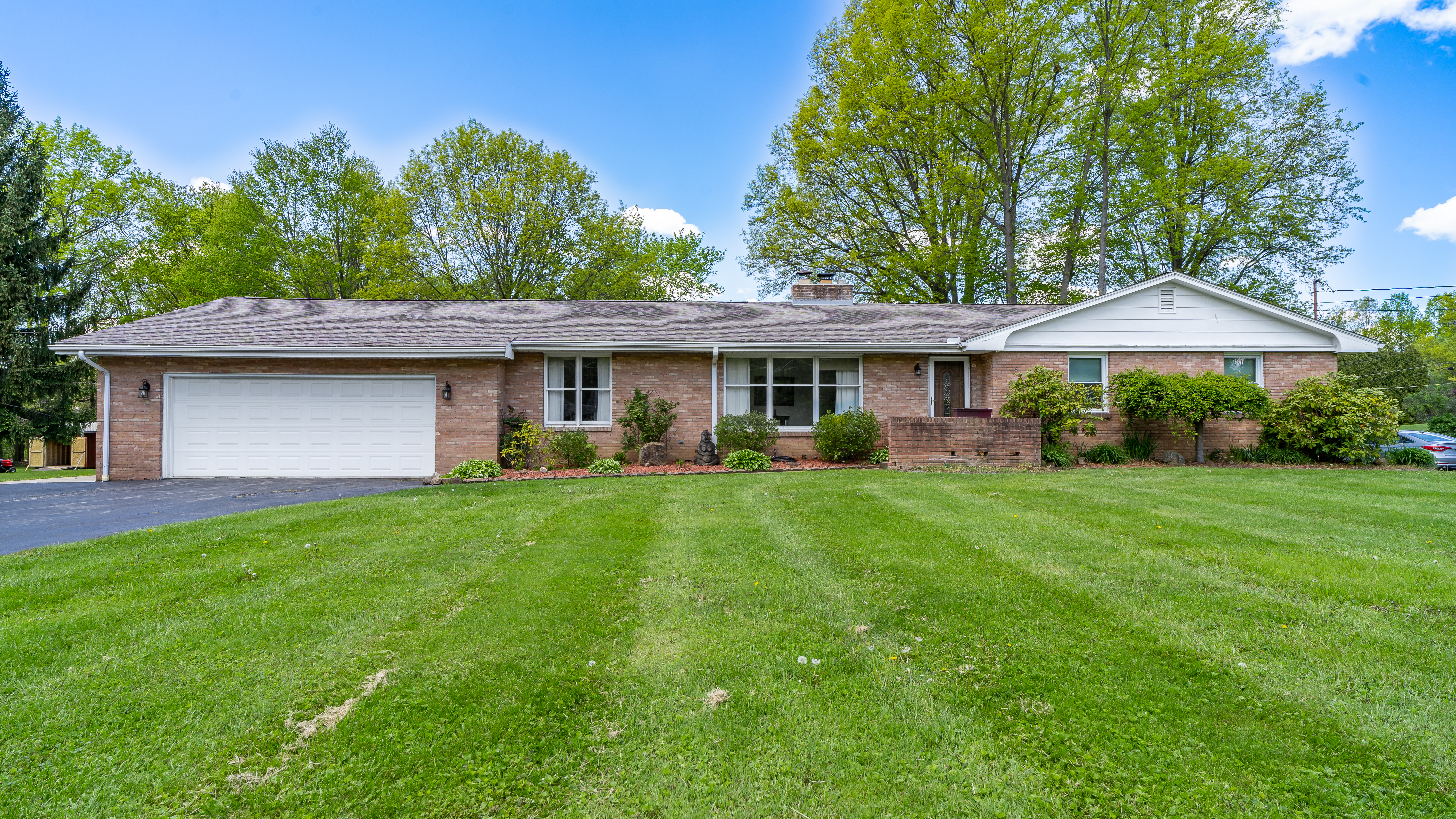 New Castle, PA 16105,2809 N Mercer St