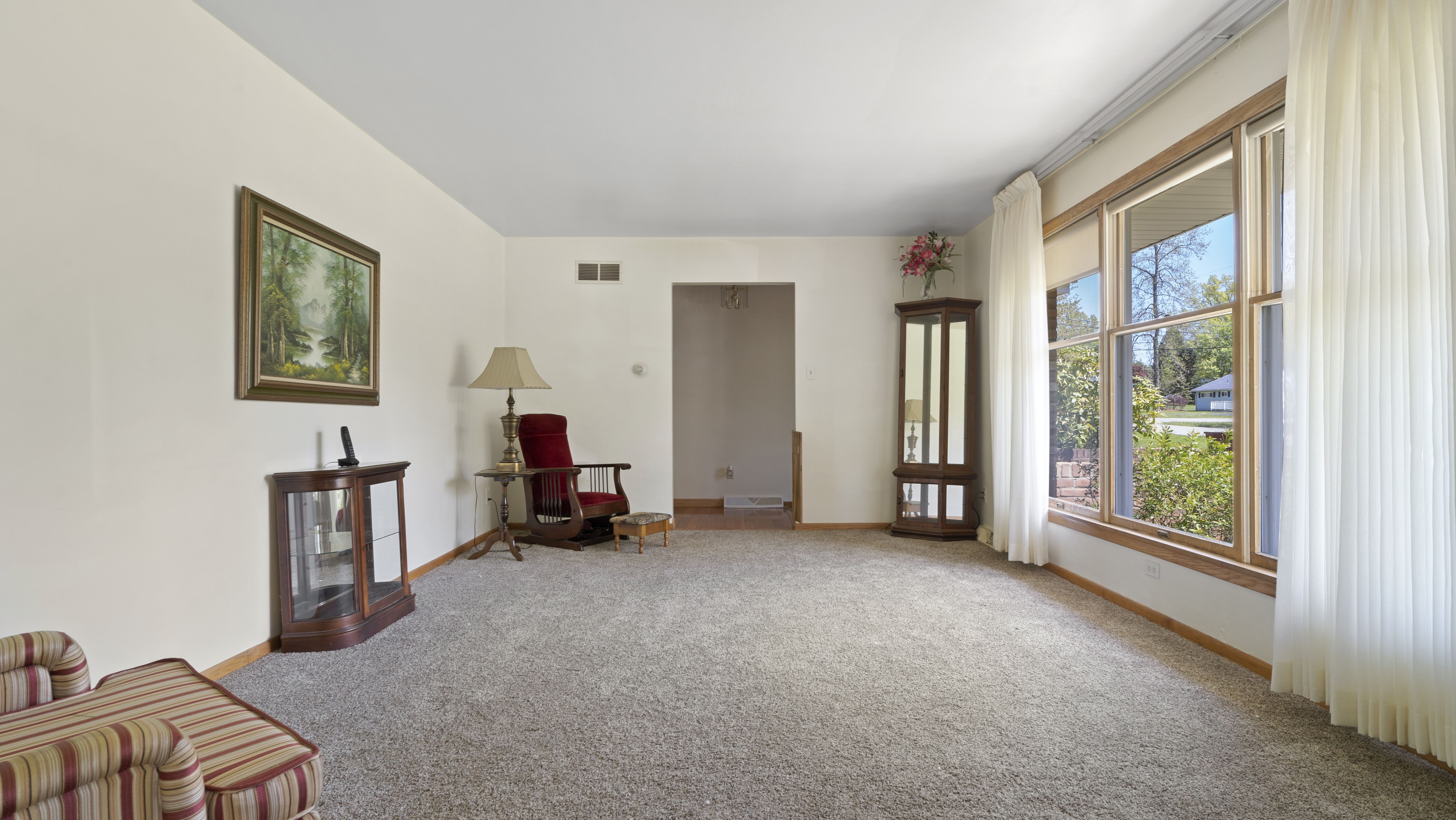 New Castle, PA 16105,2809 N Mercer St