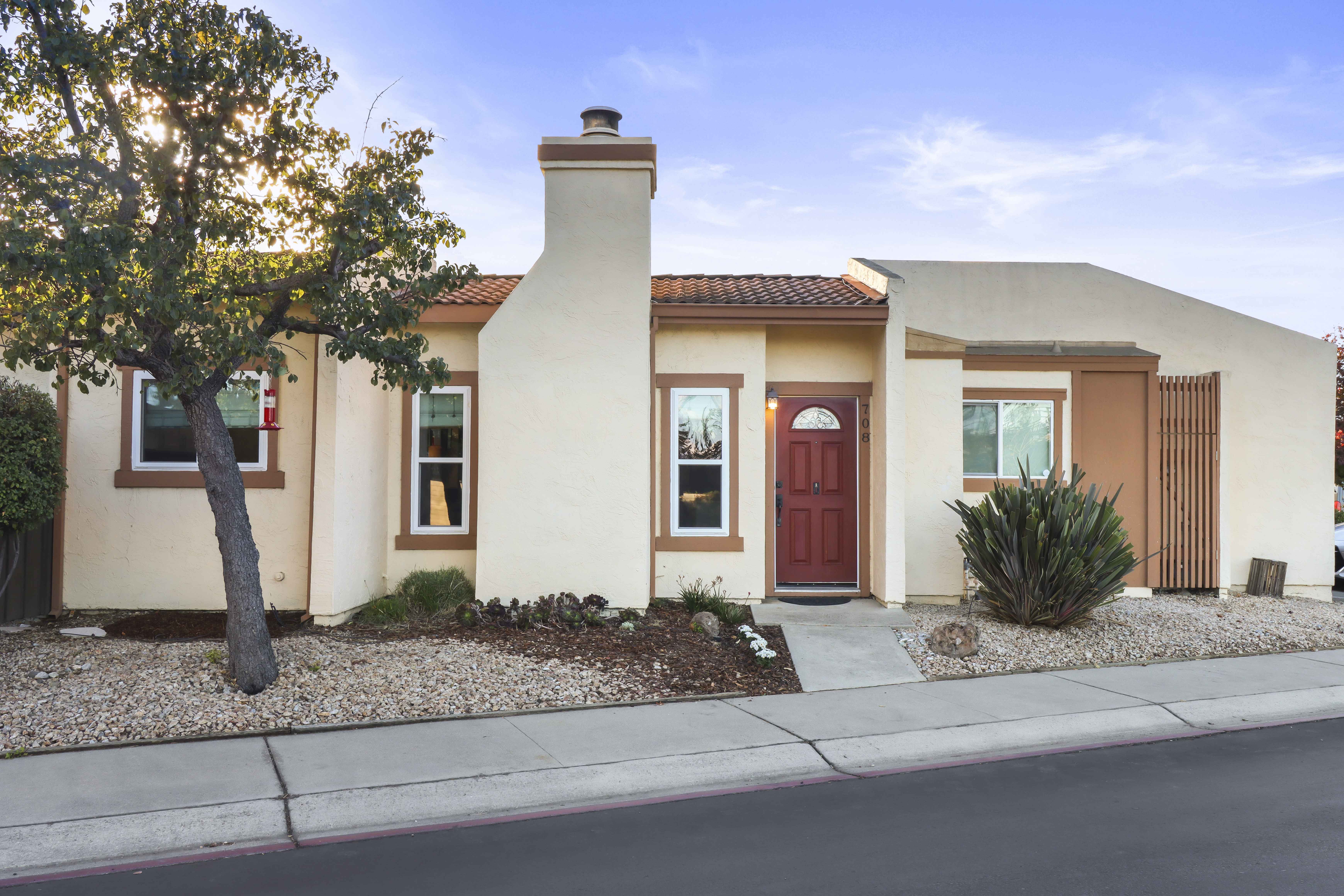 Campbell, CA 95008,708 Birch Dr