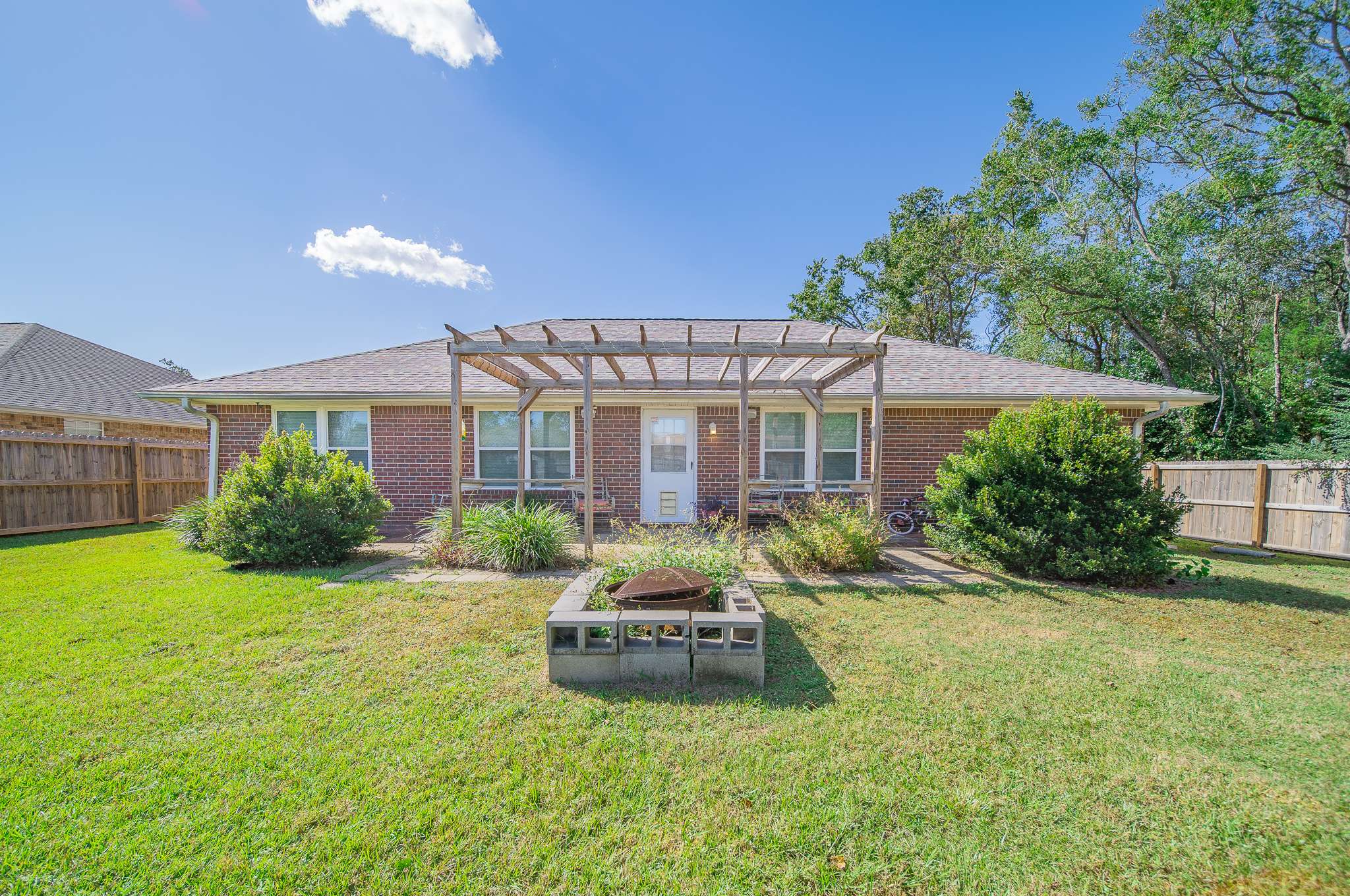 Pensacola, FL 32526,6183 Suntan Cir