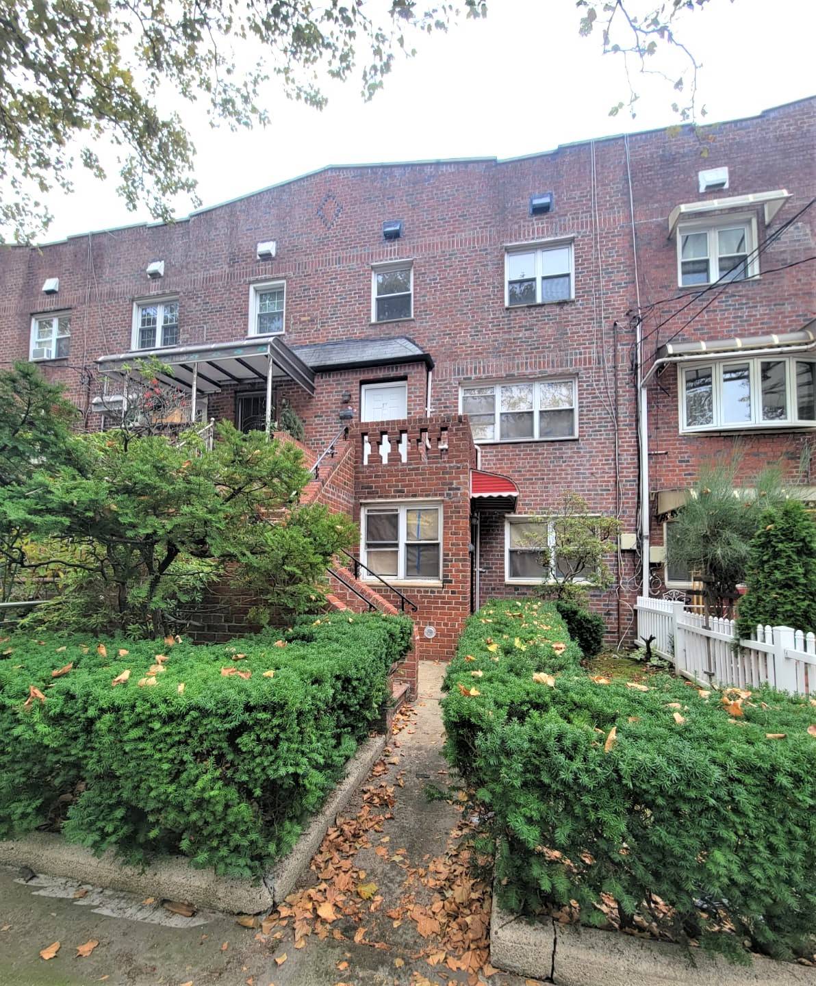 Brooklyn, NY 11236,1218 E 84th St