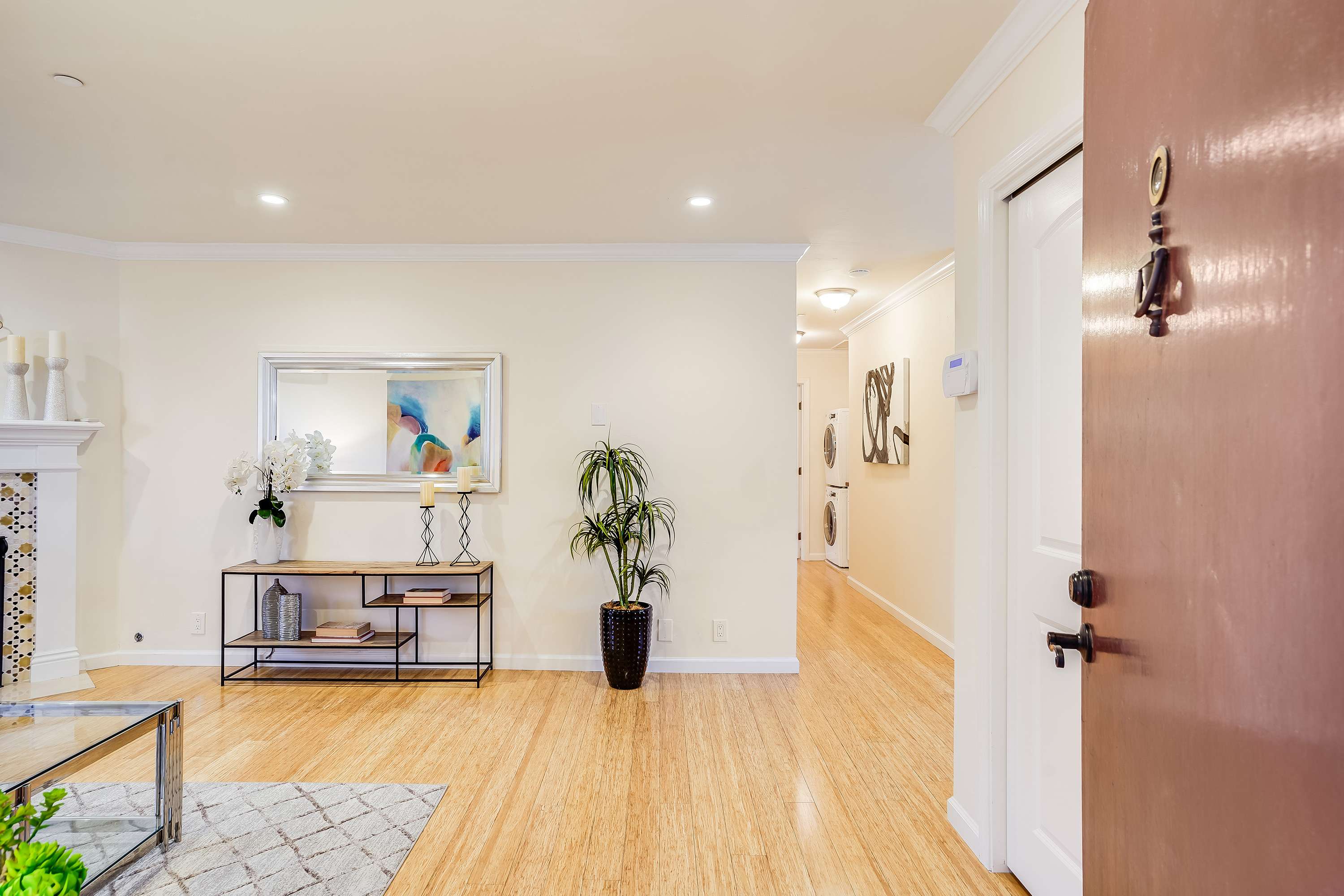 Los Altos, CA 94022,1070 Mercedes Ave #3