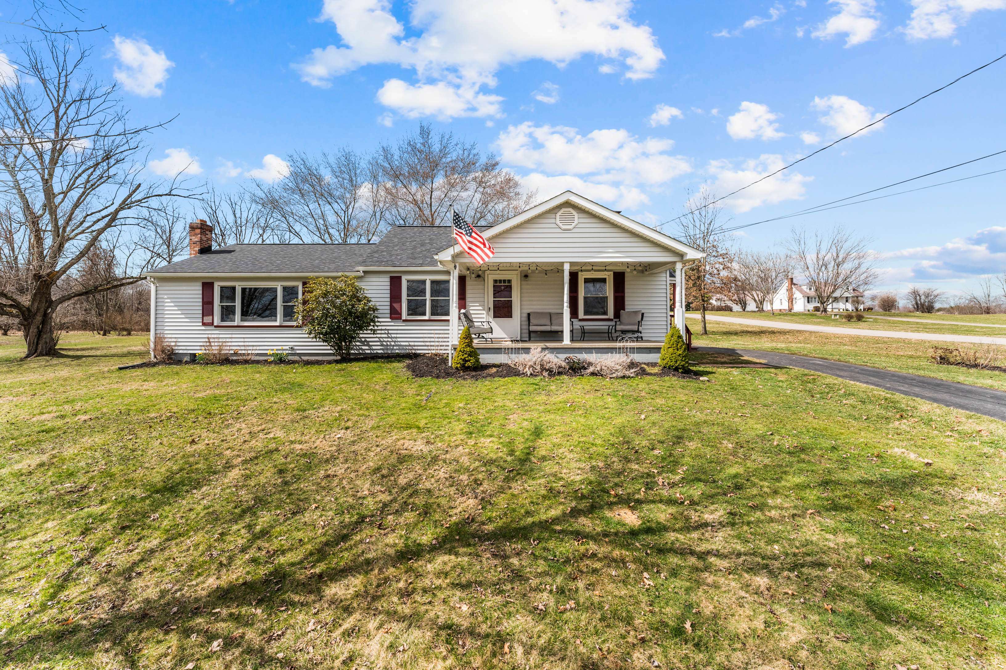 New Castle, PA 16102,956 Cleland Mill Rd