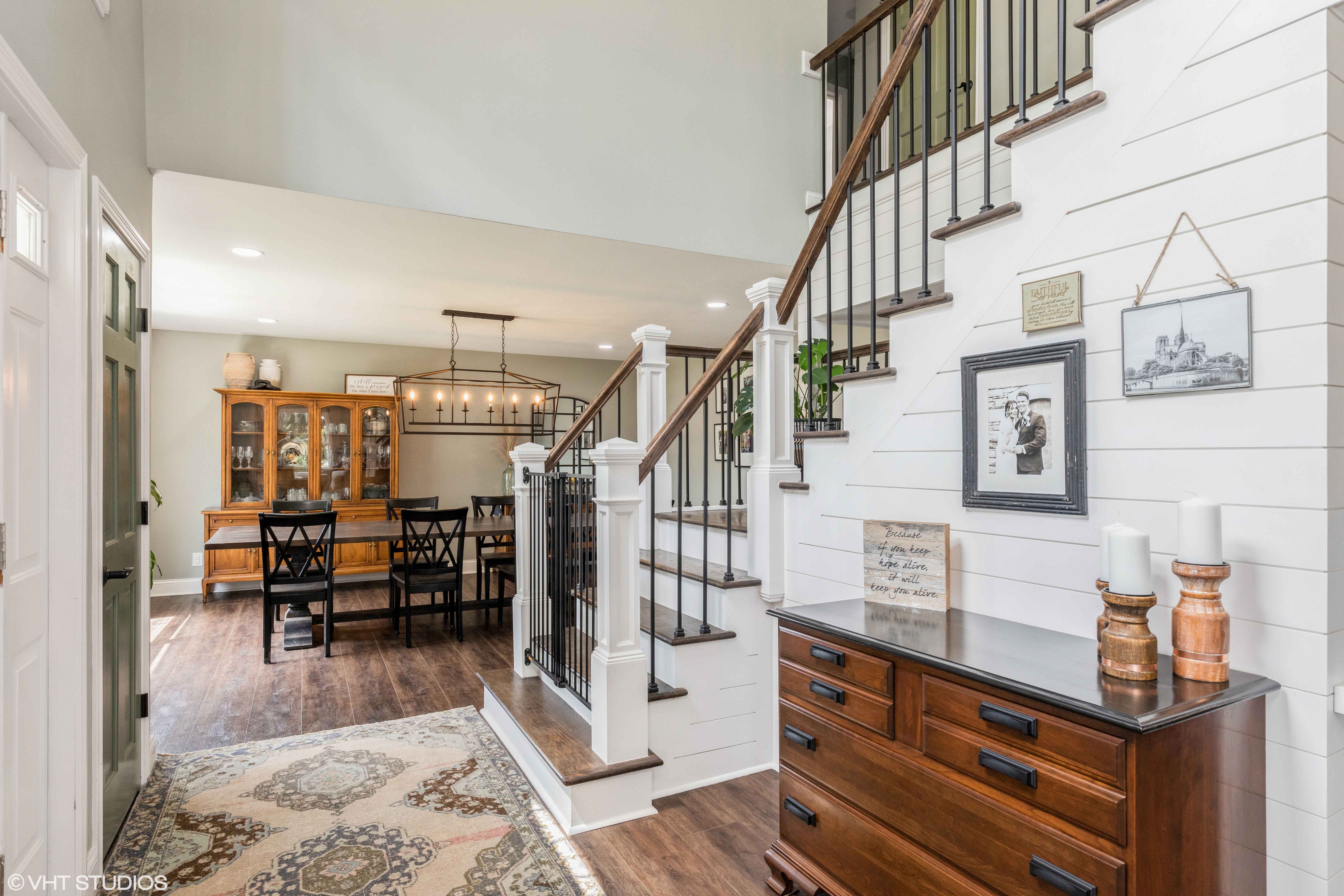 St Charles, IL 60175,41W657 Holly Ct