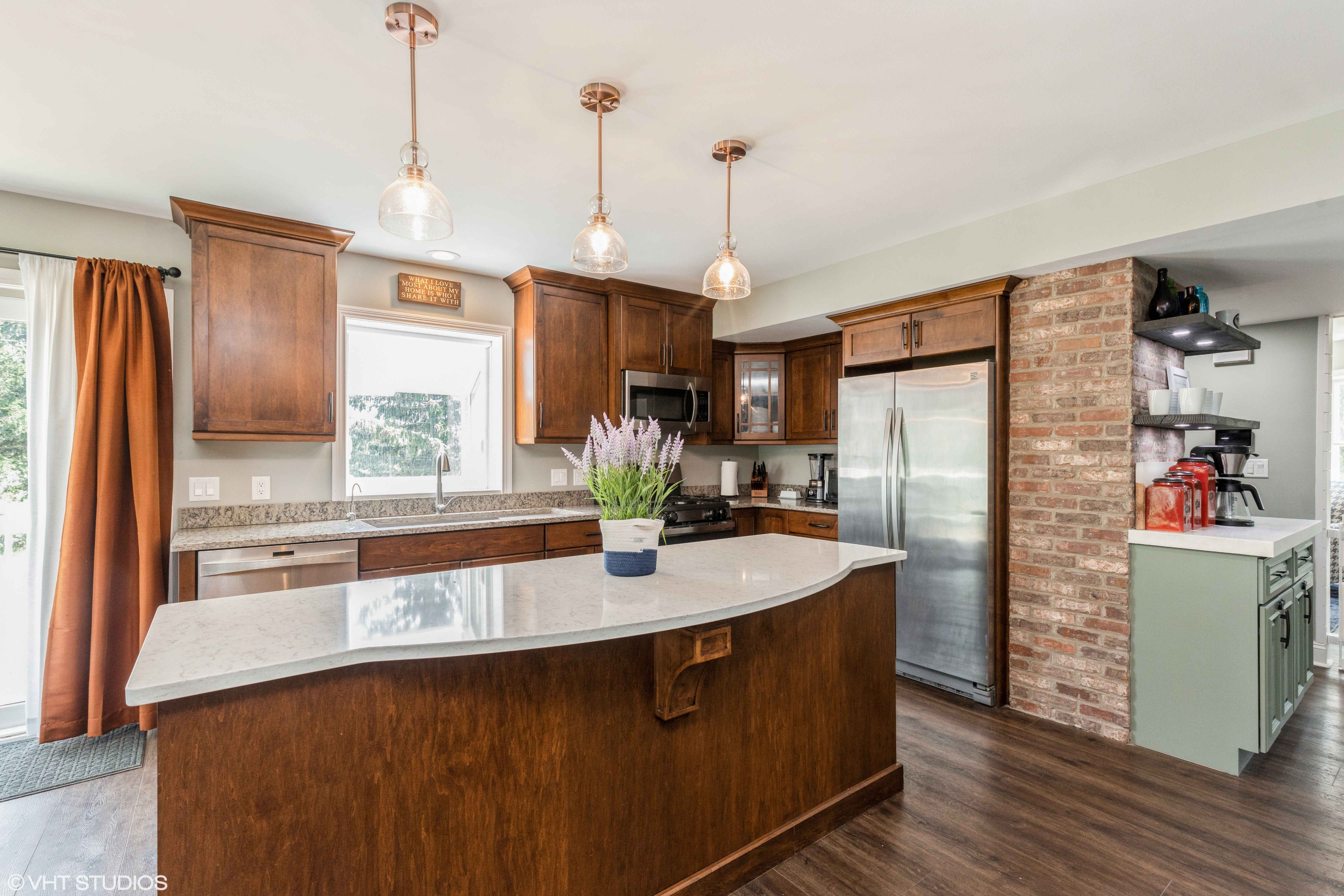 St Charles, IL 60175,41W657 Holly Ct