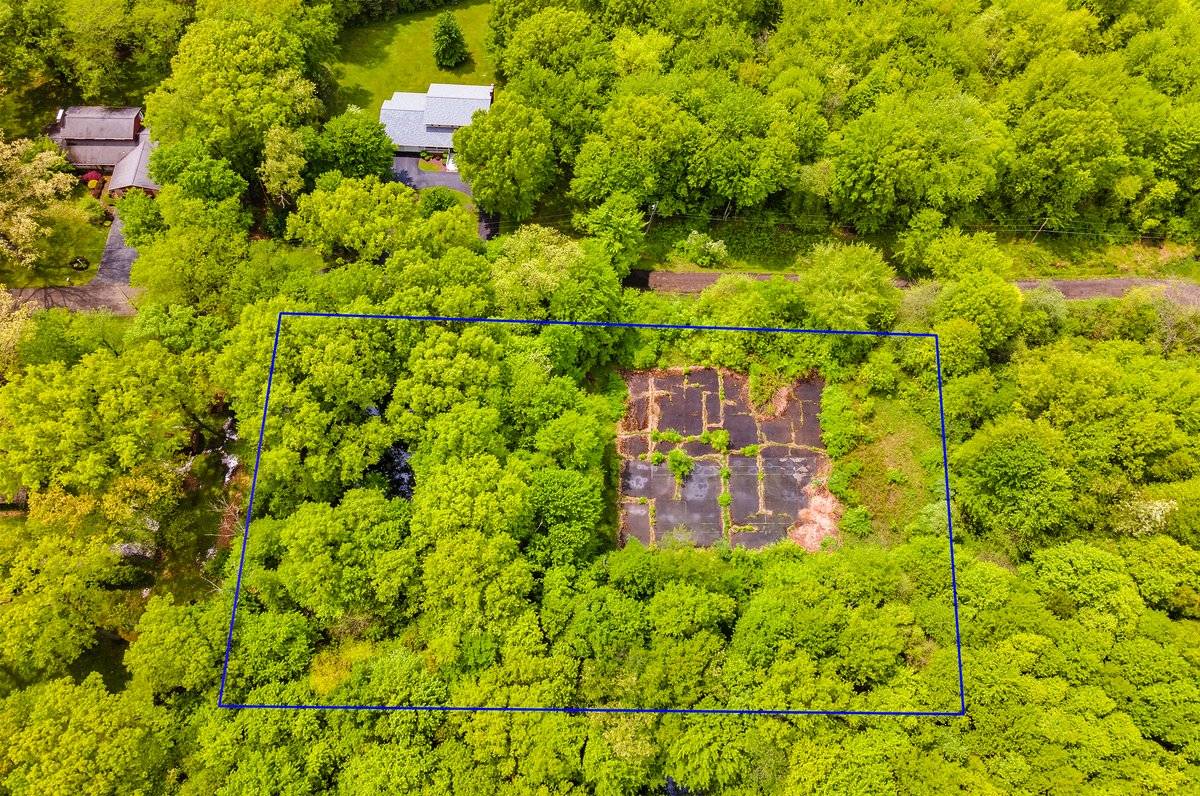 New Castle, PA 16105,Forrest Rd