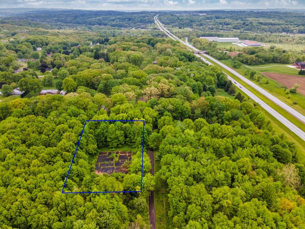 New Castle, PA 16105,Forrest Rd