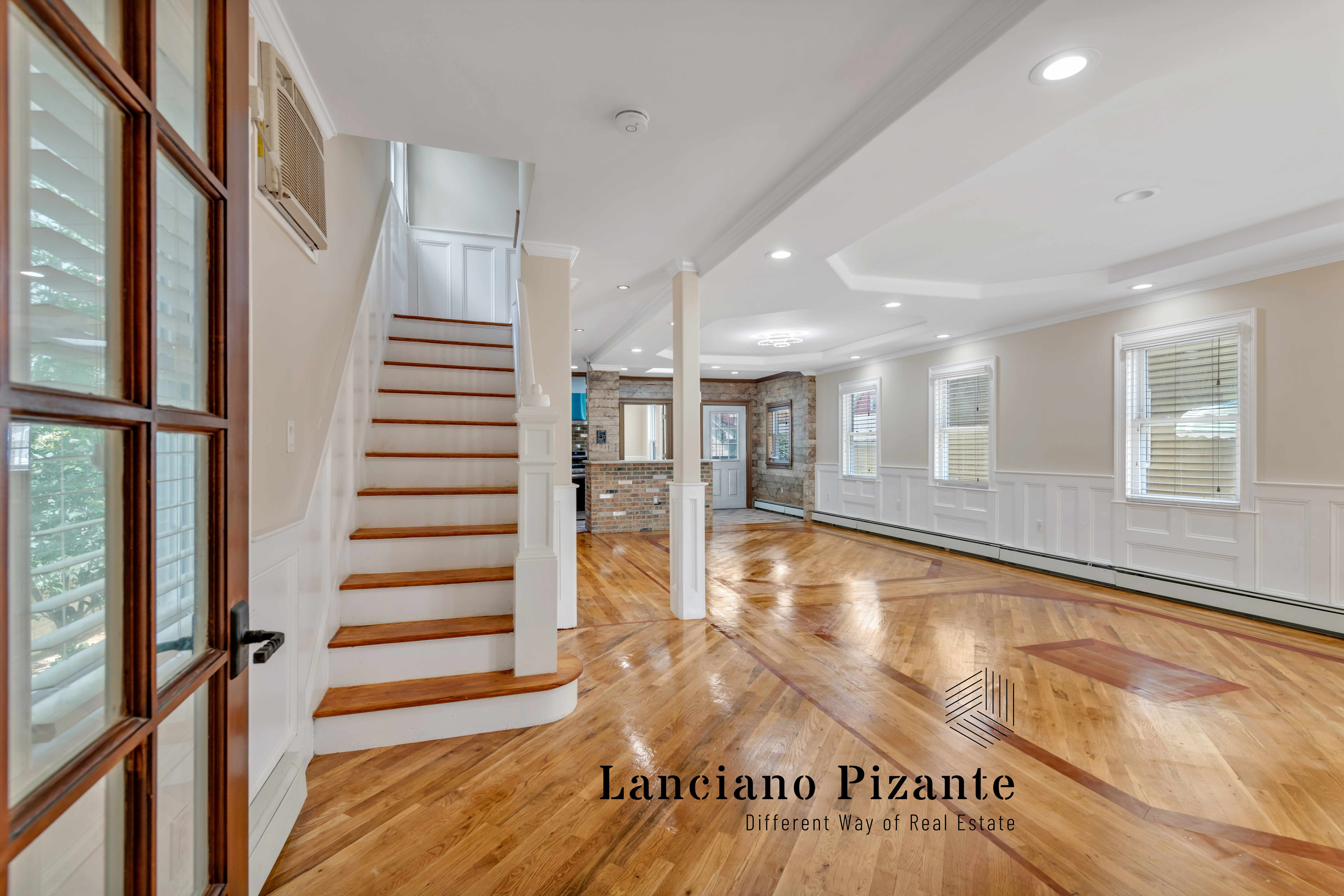 Springfield Gardens, NY 11413,218-15 135th Ave