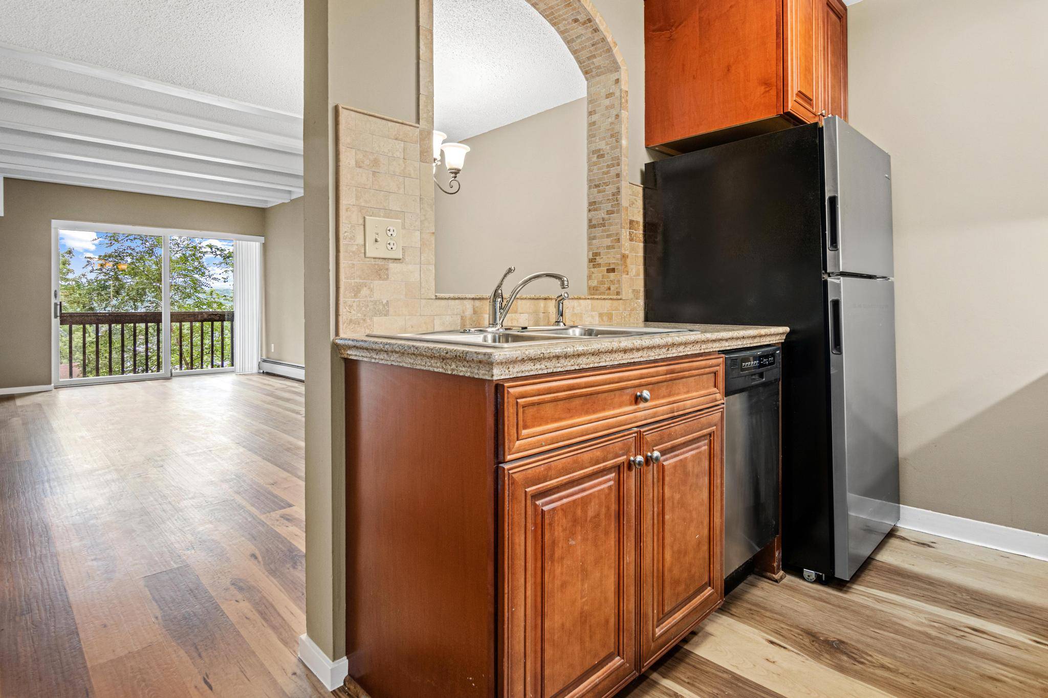 380 Ramsey St #11B, St Paul, MN 55102