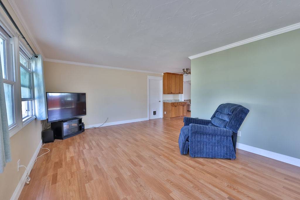 Spring Valley, CA 91977,609 Carlsbad St