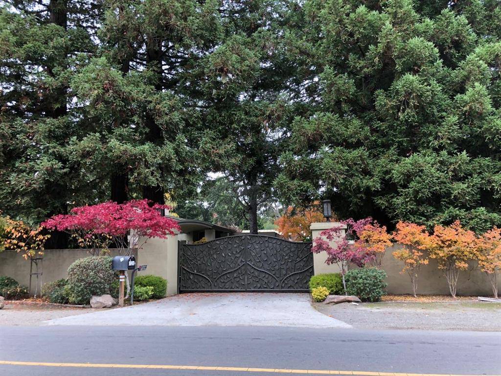 Atherton, CA 94027,126 Atherton Ave