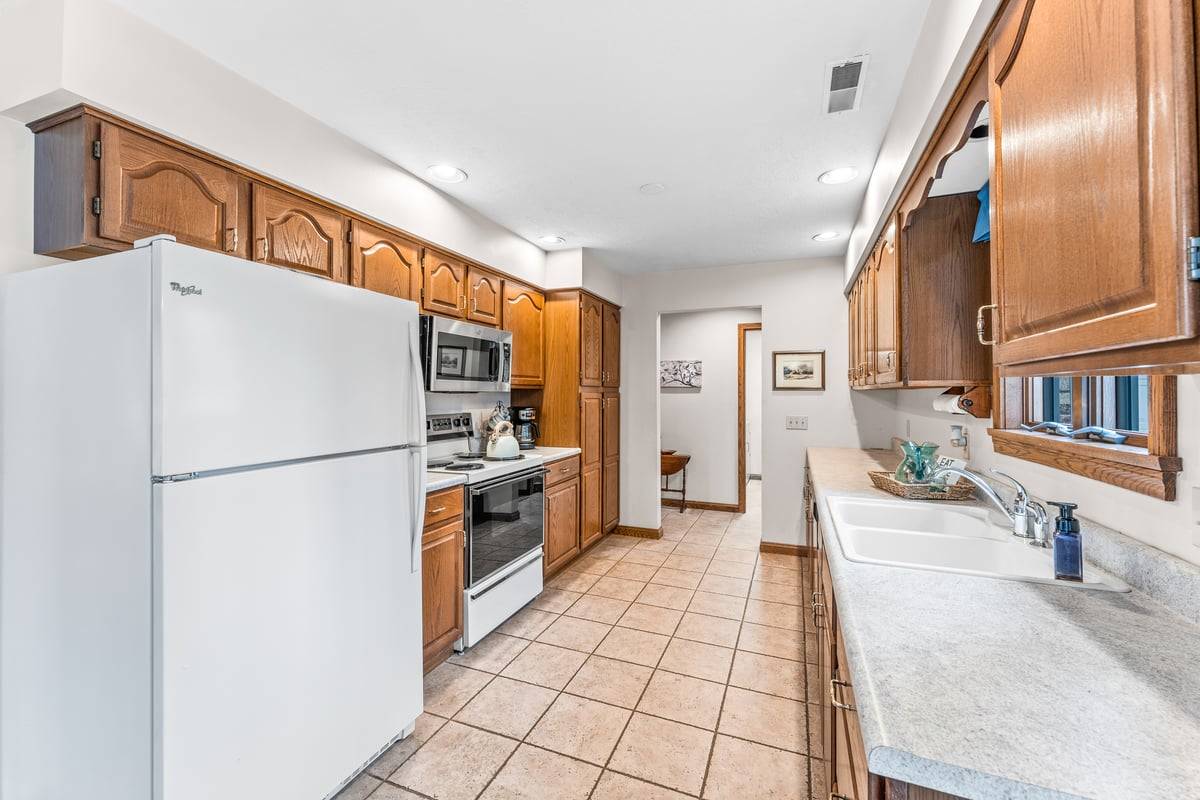 New Castle, PA 16105,3815 N Point Dr