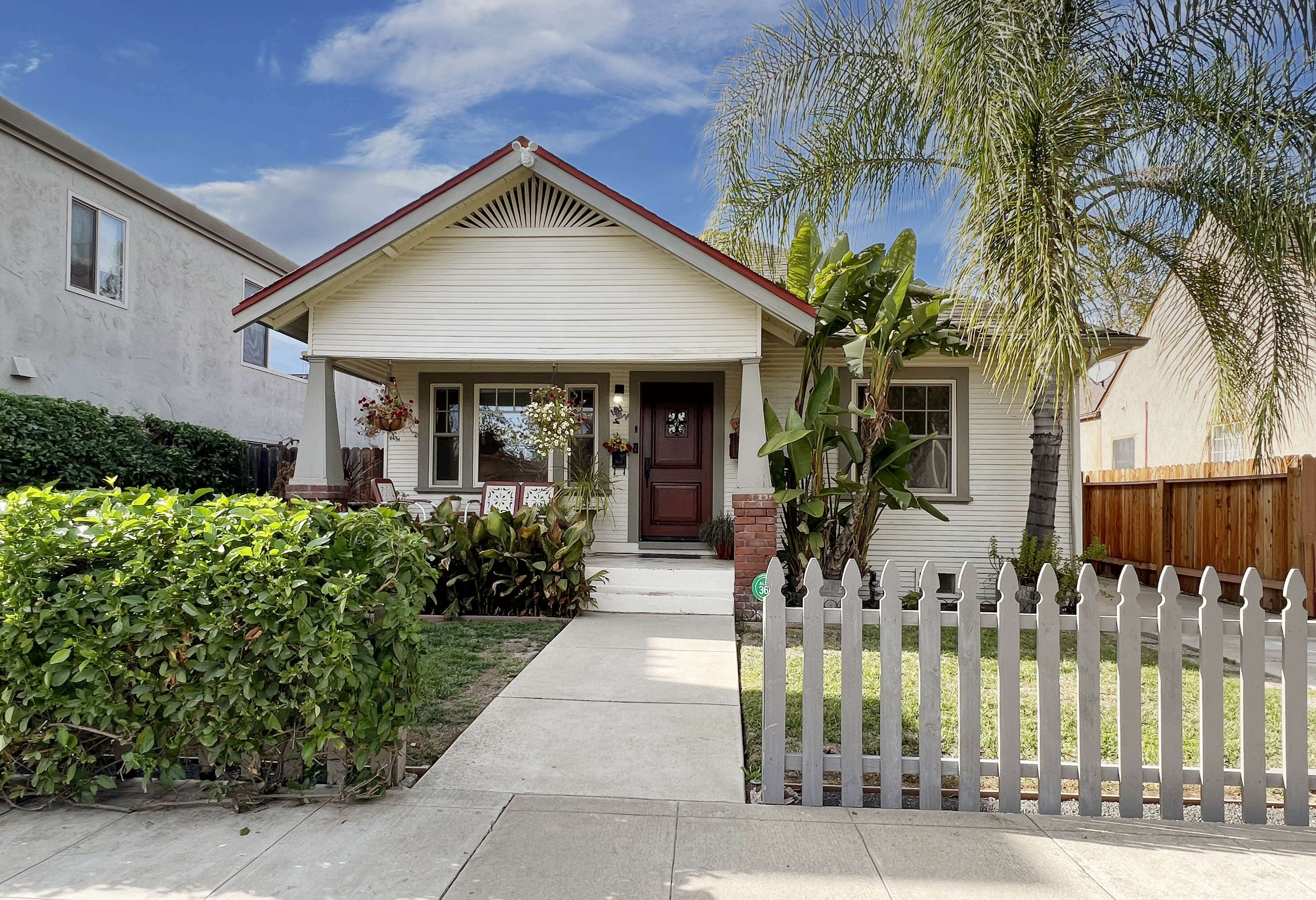 Sacramento, CA 95818,2104 25th St