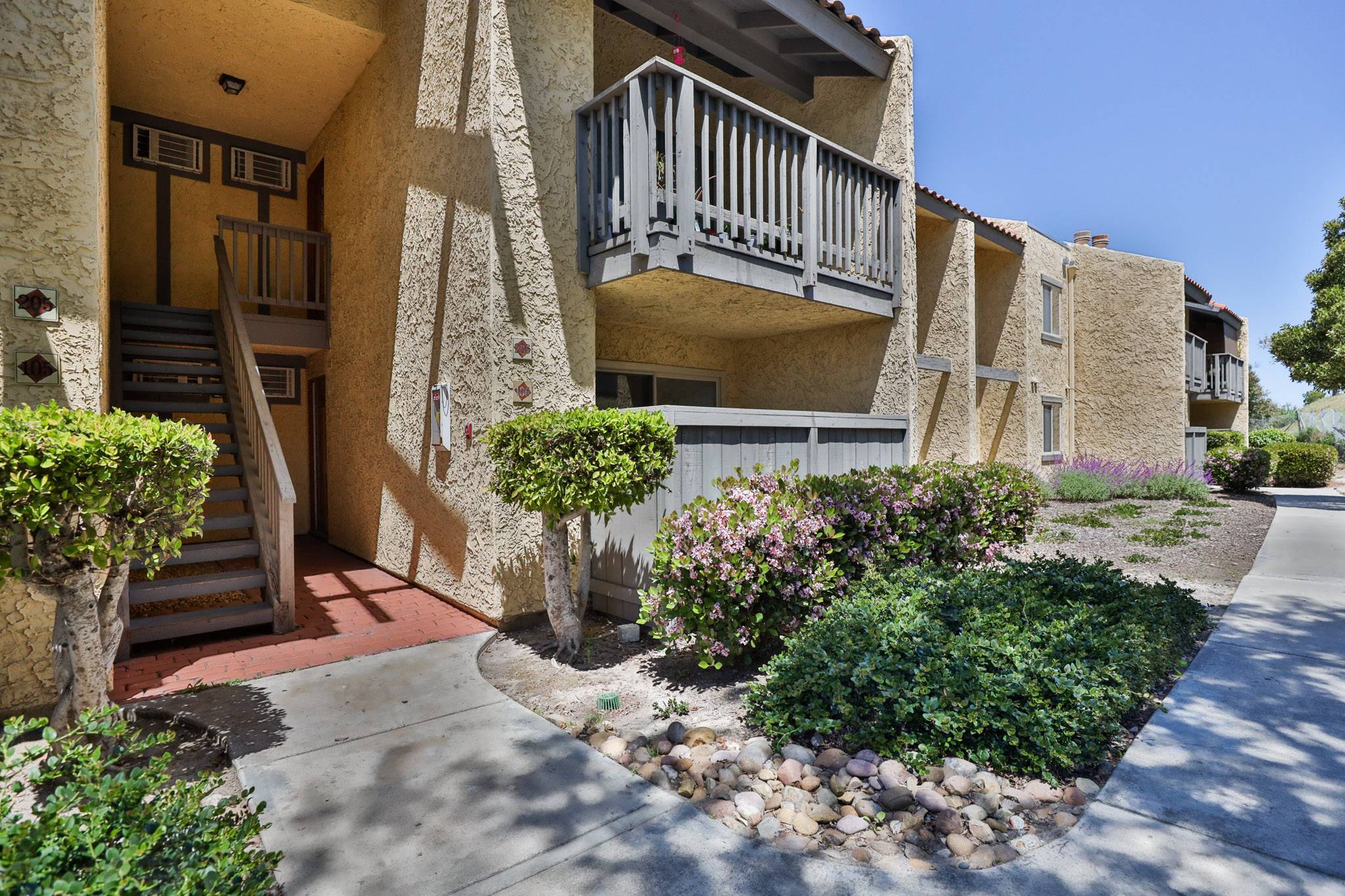 San Diego, CA 92139,3040 Alta View Dr #106