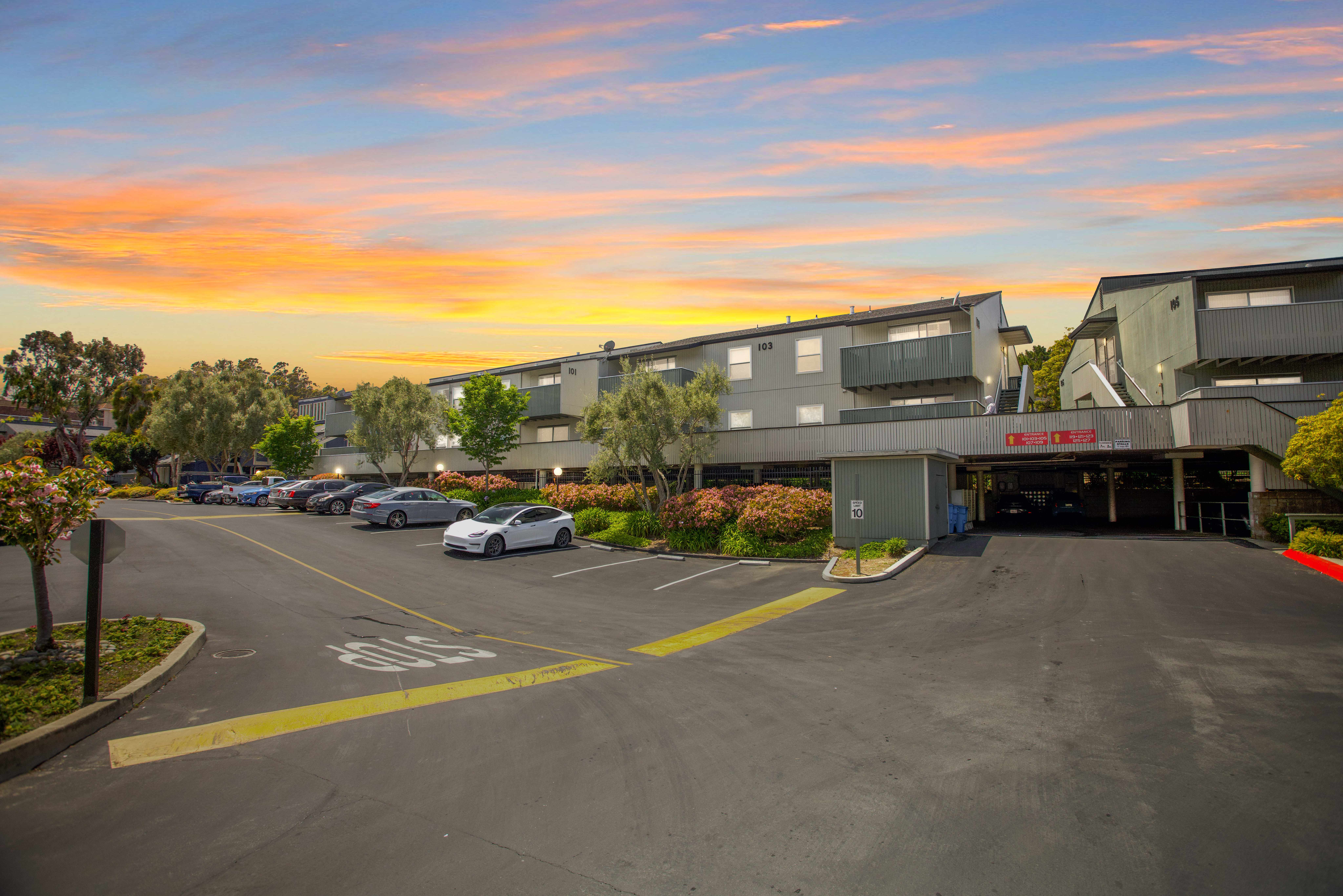 San Bruno, CA 94066,127 Piccadilly Place Unit H