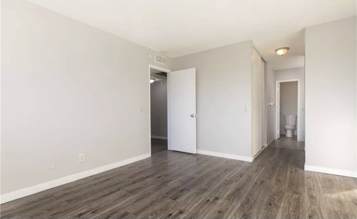Las Vegas, NV 89169,1405 Vegas Valley Dr #306