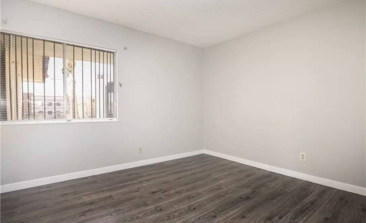 Las Vegas, NV 89169,1405 Vegas Valley Dr #306