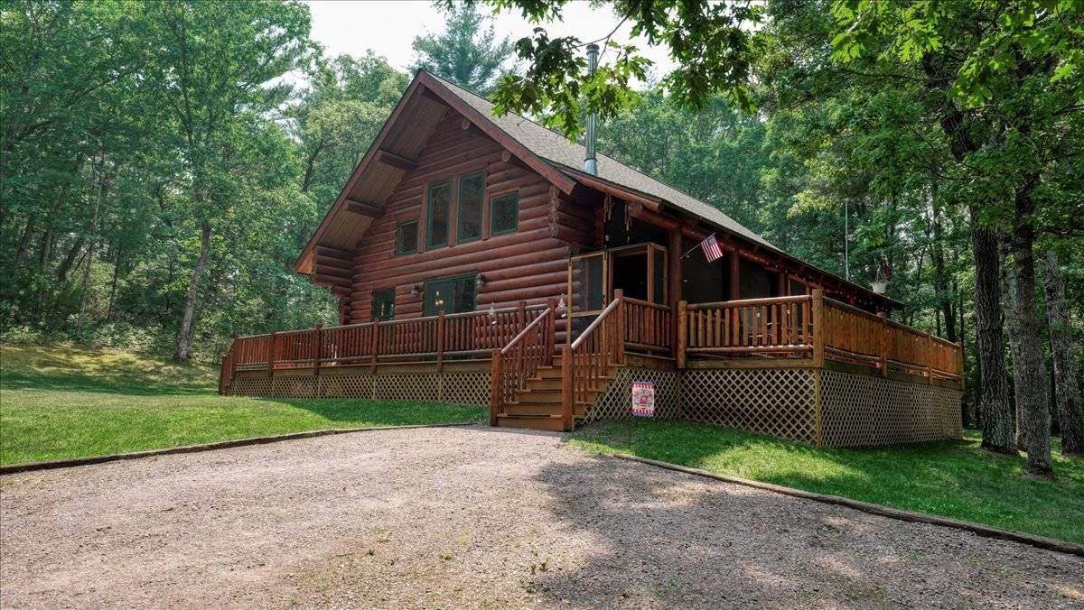N4281 Tucker Way Dr, Manchester, WI 54615