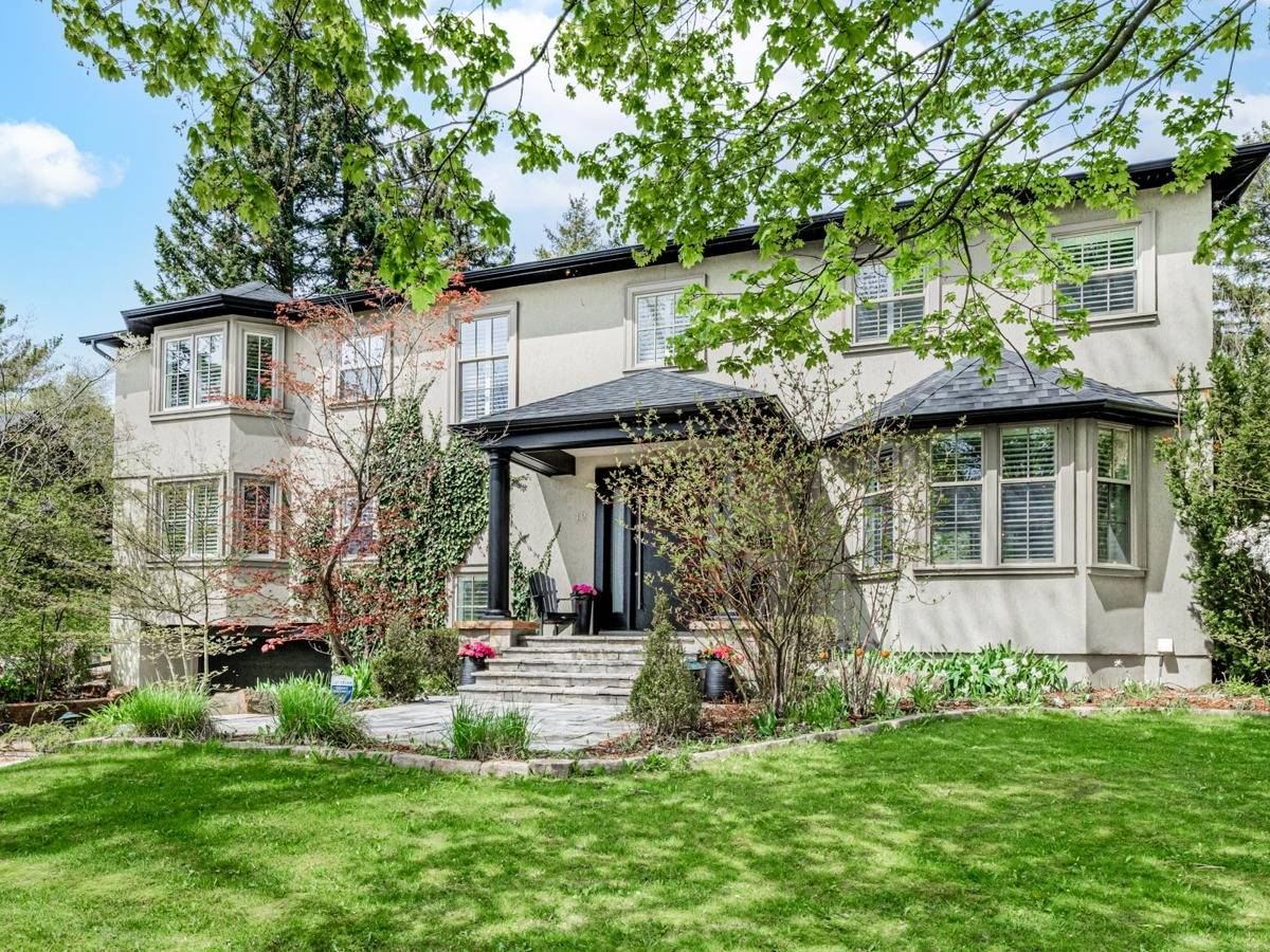 12 Windy Ridge Dr, Toronto, ON M1M 1H5