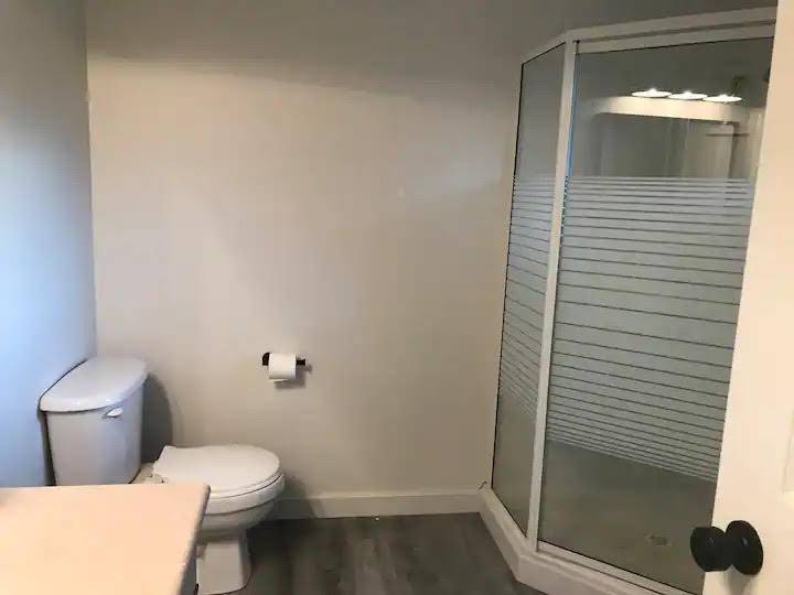 Cowichan Valley, BC V0R,8631 S Shore Rd #6