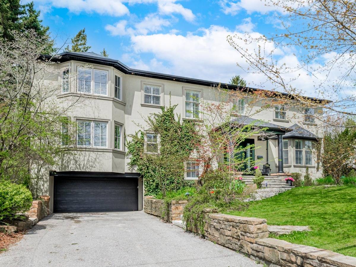 12 Windy Ridge Dr, Toronto, ON M1M 1H5
