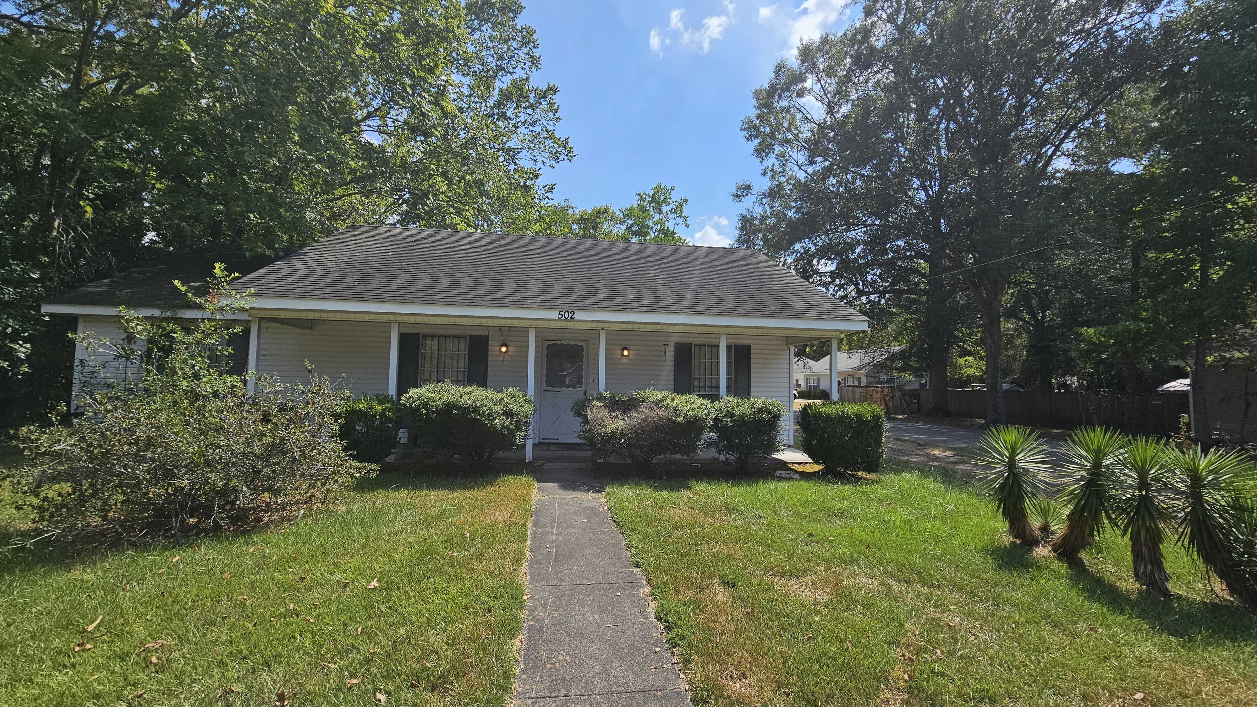 Picayune, MS 39466,502 E 3rd St