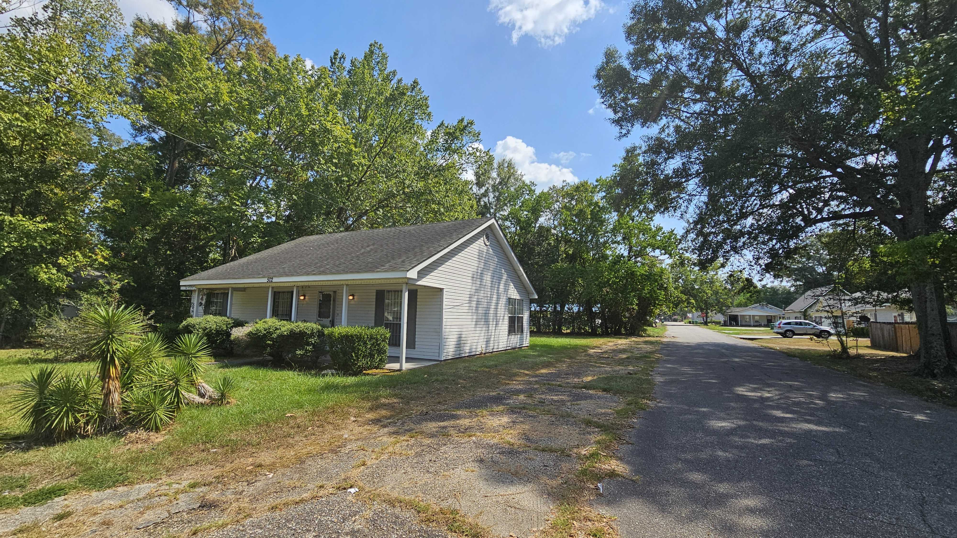 Picayune, MS 39466,502 E 3rd St