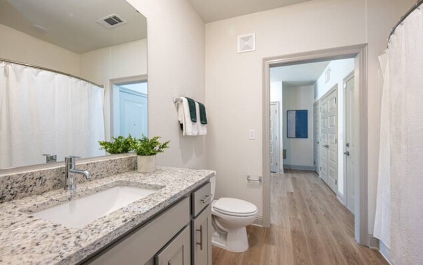 Baton Rouge, LA 70810-2816,Bluebonnet Blvd