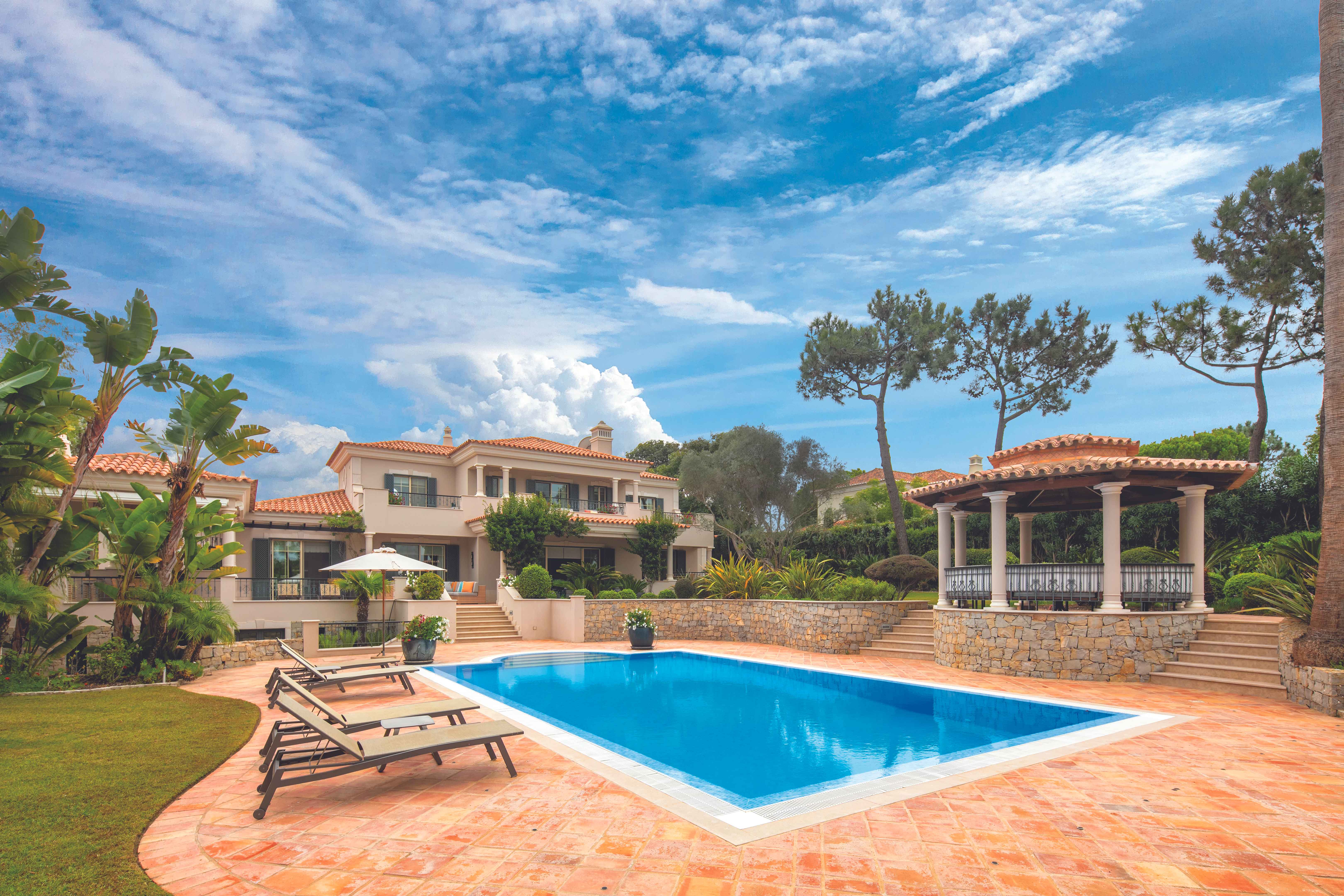 Portugal,,Classic Villa Overlooking a Golf Course in Quinta do Lago Algarve #QPSA/POR