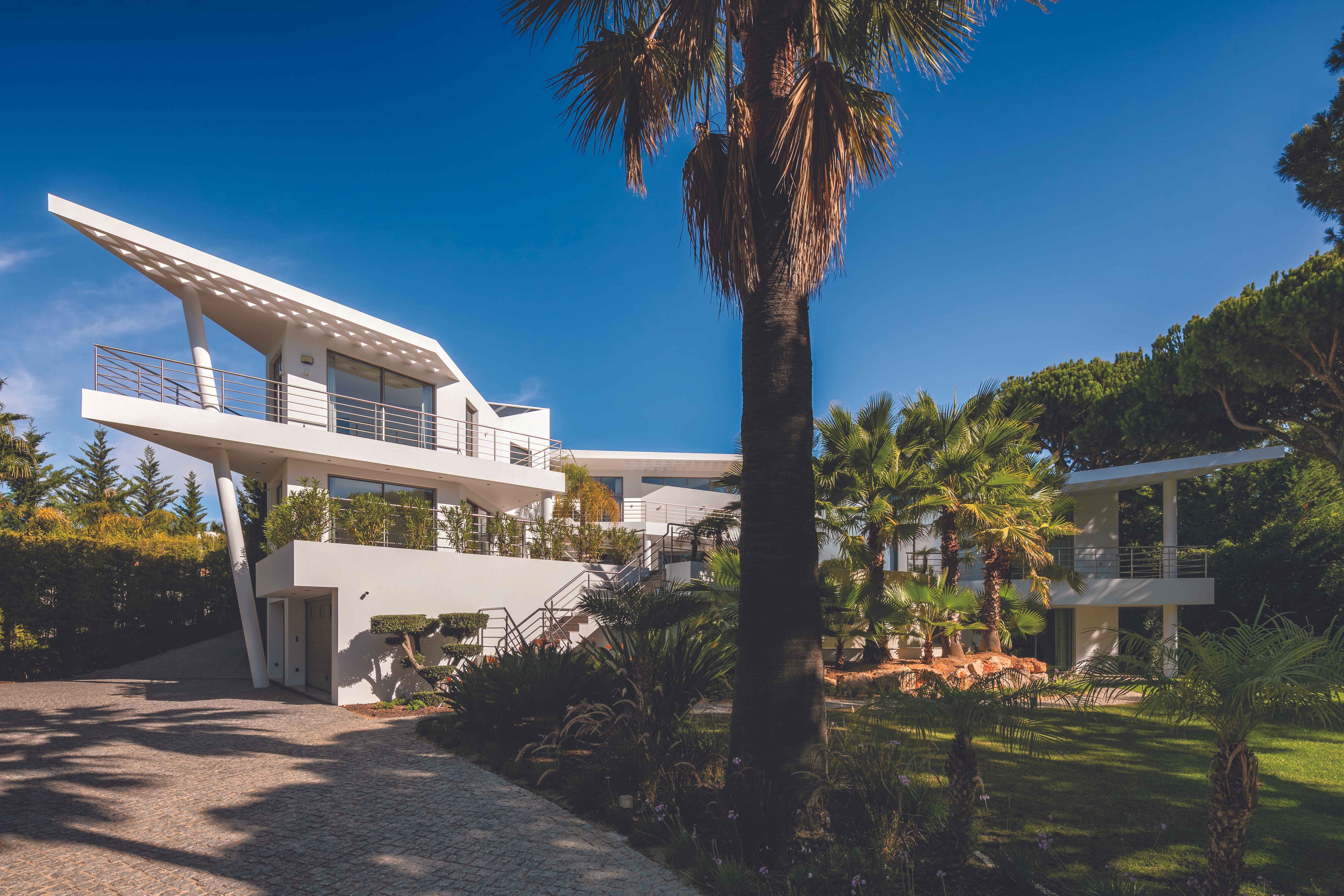 Unique Contemporary Villa Overlooking a Golf Course in Quinta do Lago Algarve #QPSAV/POR, Portugal,