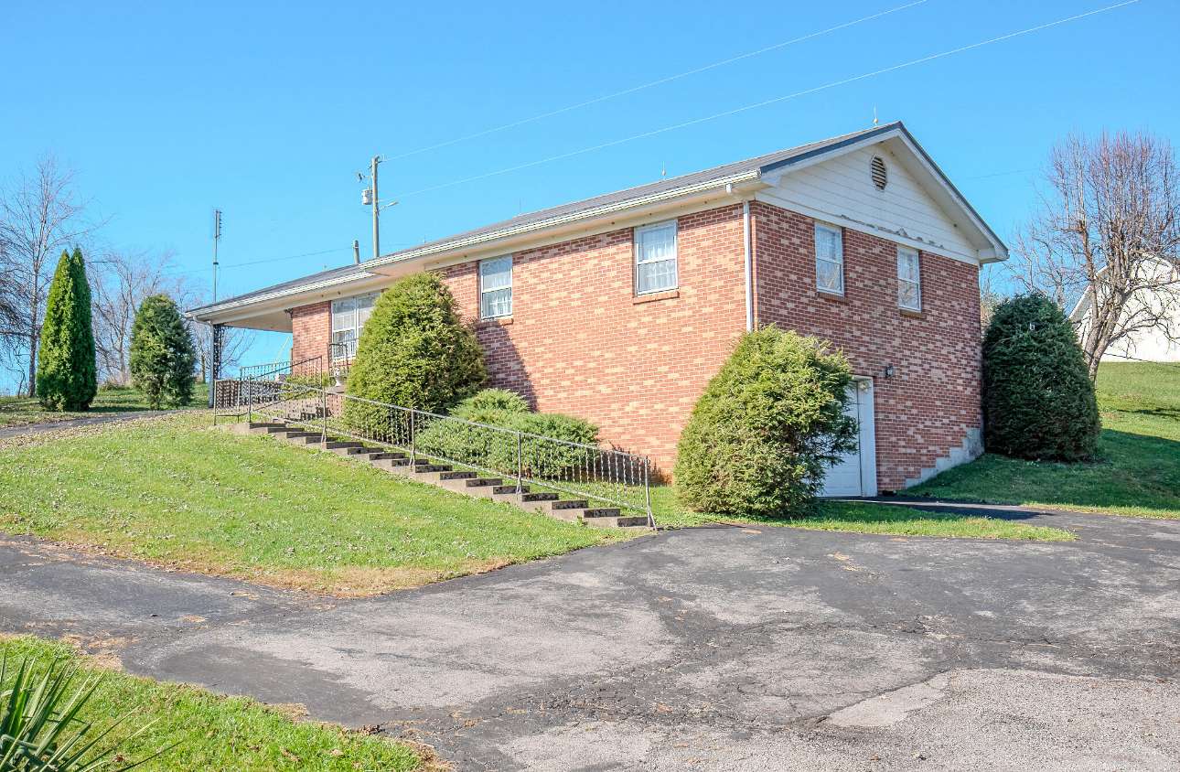 3920 Ky Highway 1194, Stanford, KY 40484-8237