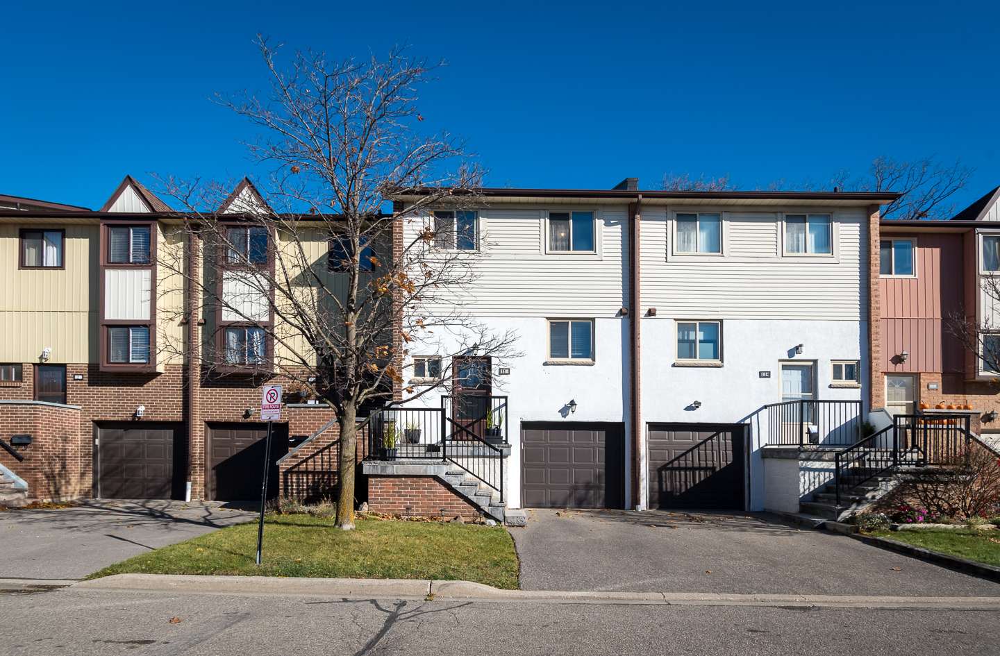 Brampton, ON L6V 3H7,116 Baronwood Ct #116
