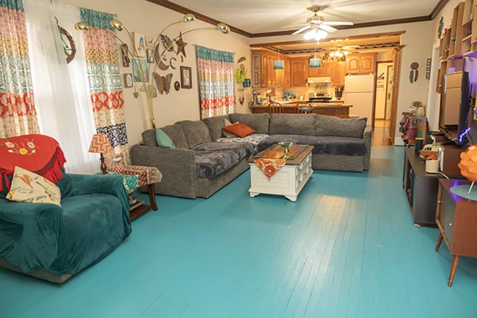 1029 N 6th St, Vandalia, IL 62471-1217