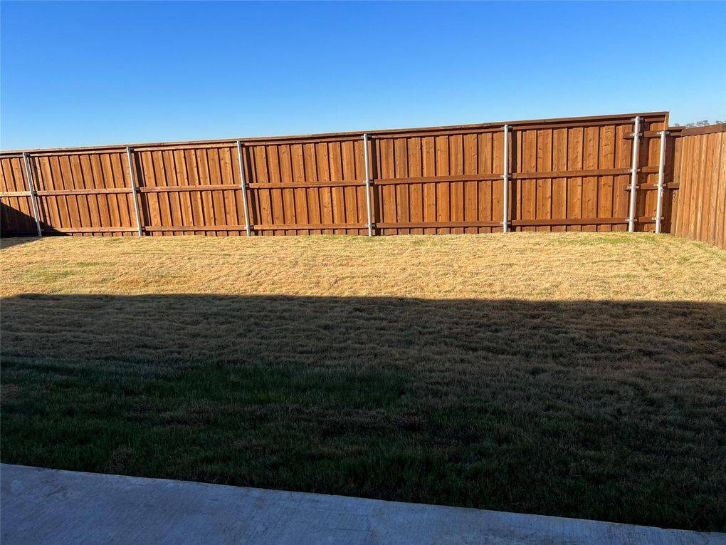 Celina, TX 75009,16533 Hidden Cove Dr