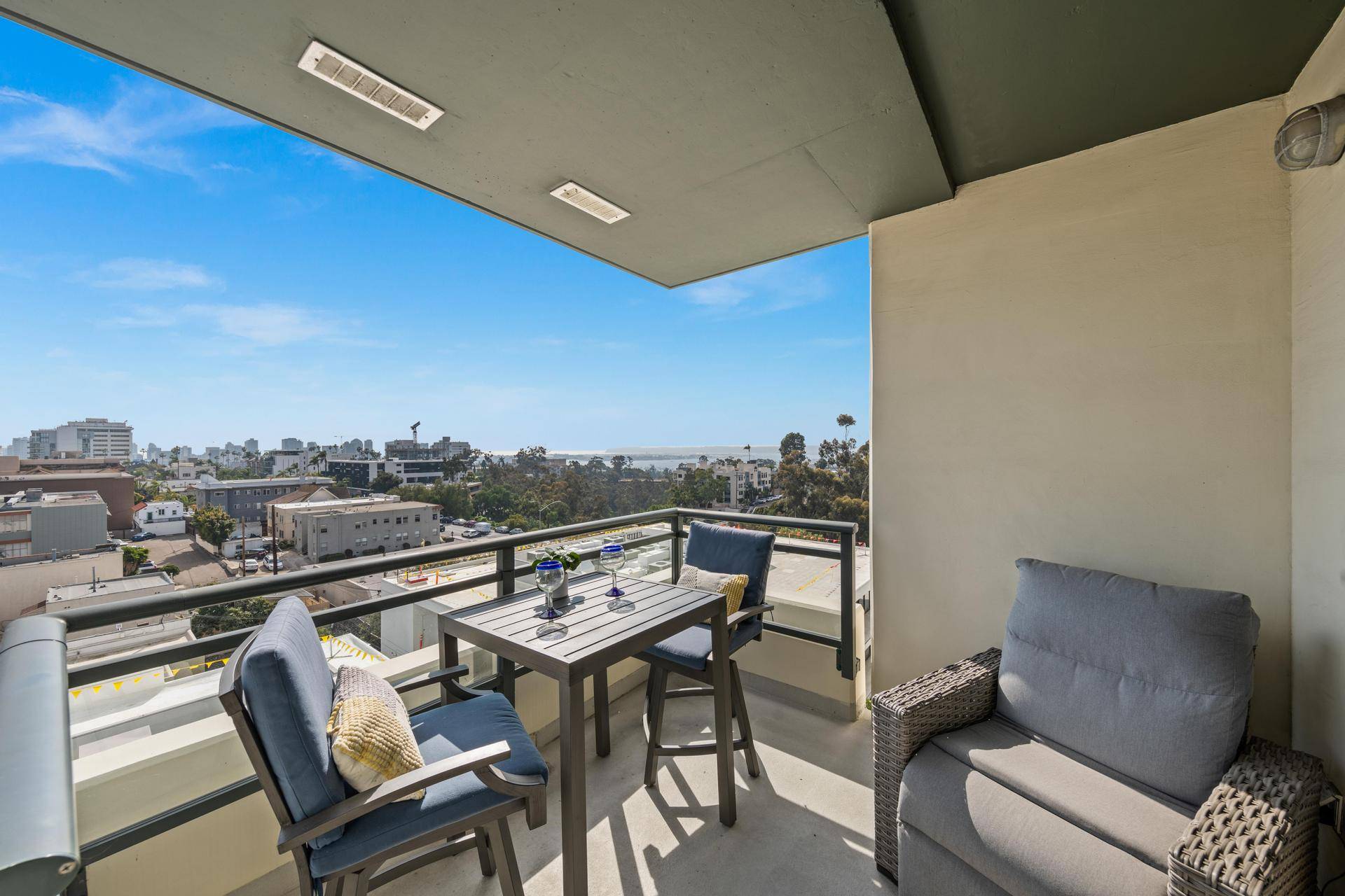 San Diego, CA 92103,475 Redwood St #604