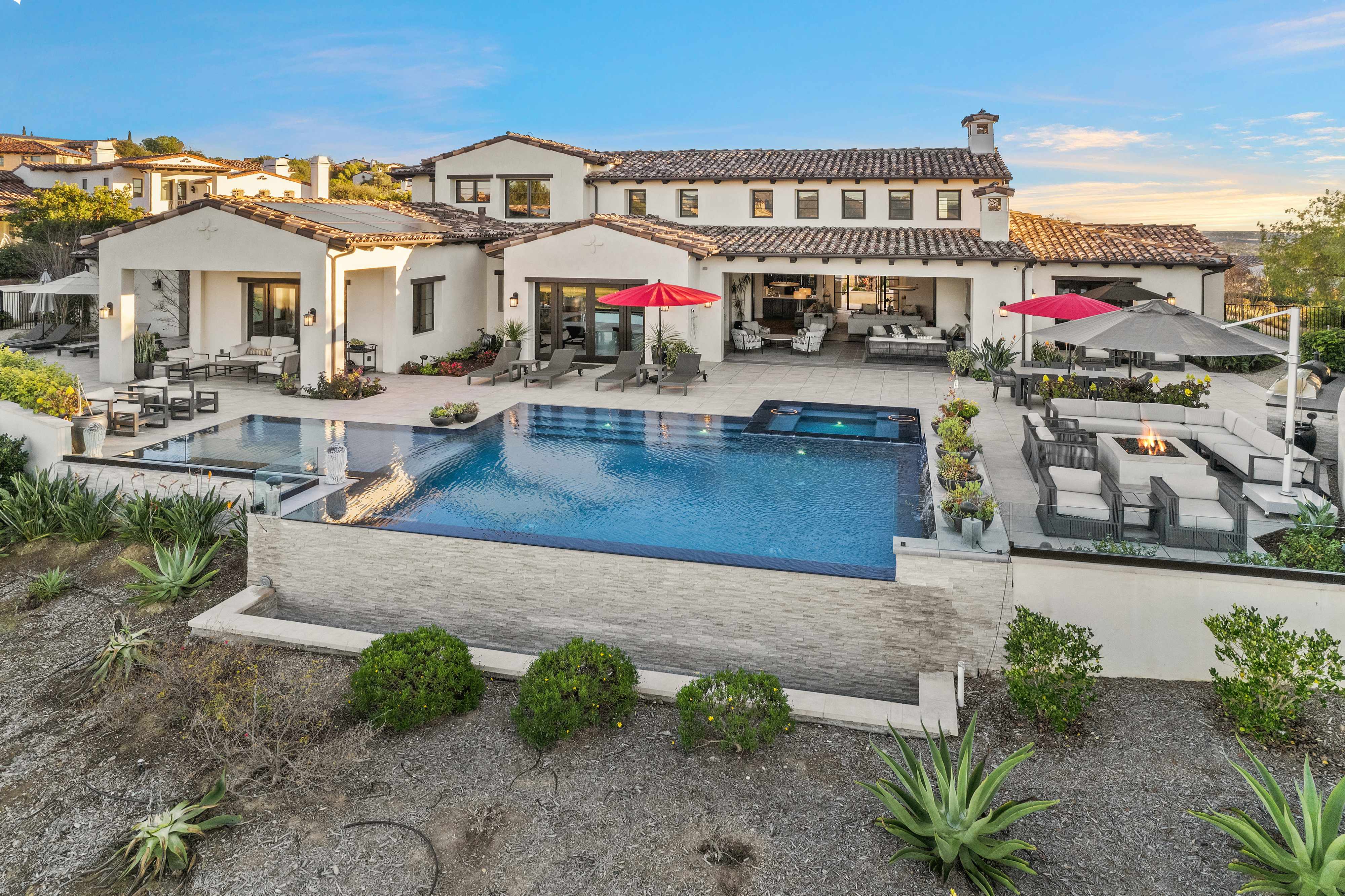 San Diego, CA 92127,8022 Entrada de Luz E