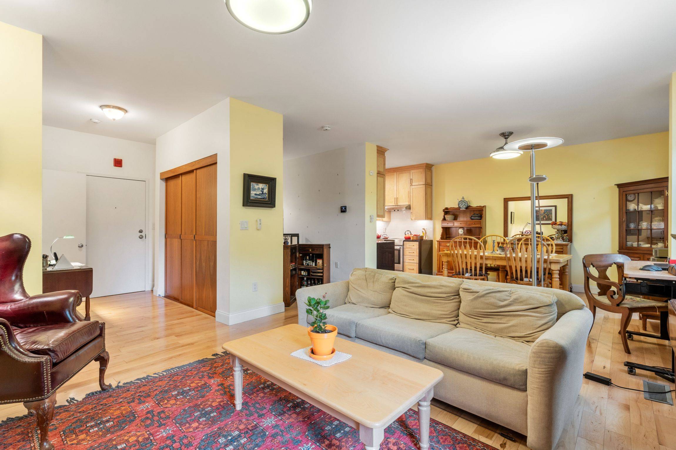 218 Thorndike St #106, Cambridge, MA 02141