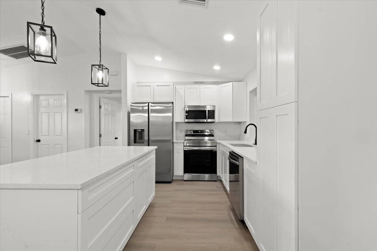 Cape Coral, FL 33990-5517,1429 SE 19th Ter