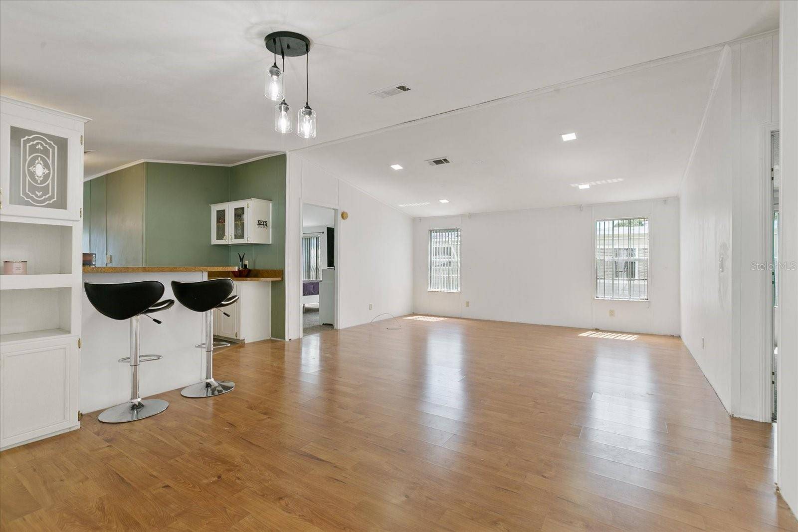 Tampa, FL 33635-1310,9140 Burkshire Ln