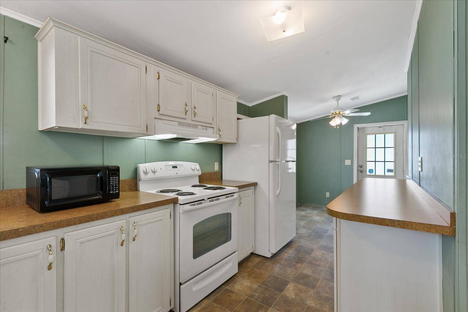 Tampa, FL 33635-1310,9140 Burkshire Ln