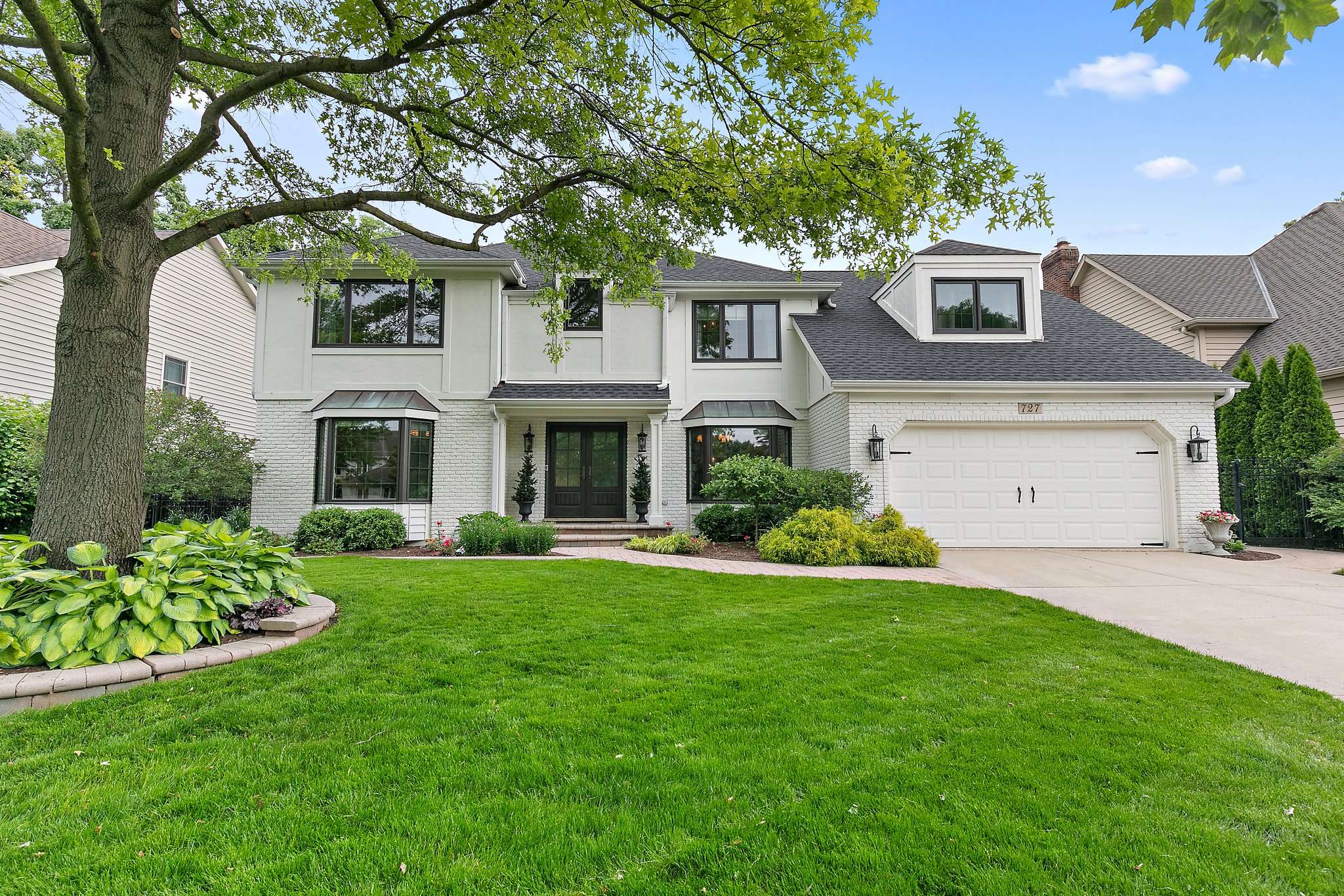 Naperville, IL 60565-2882,727 Spindletree Ave