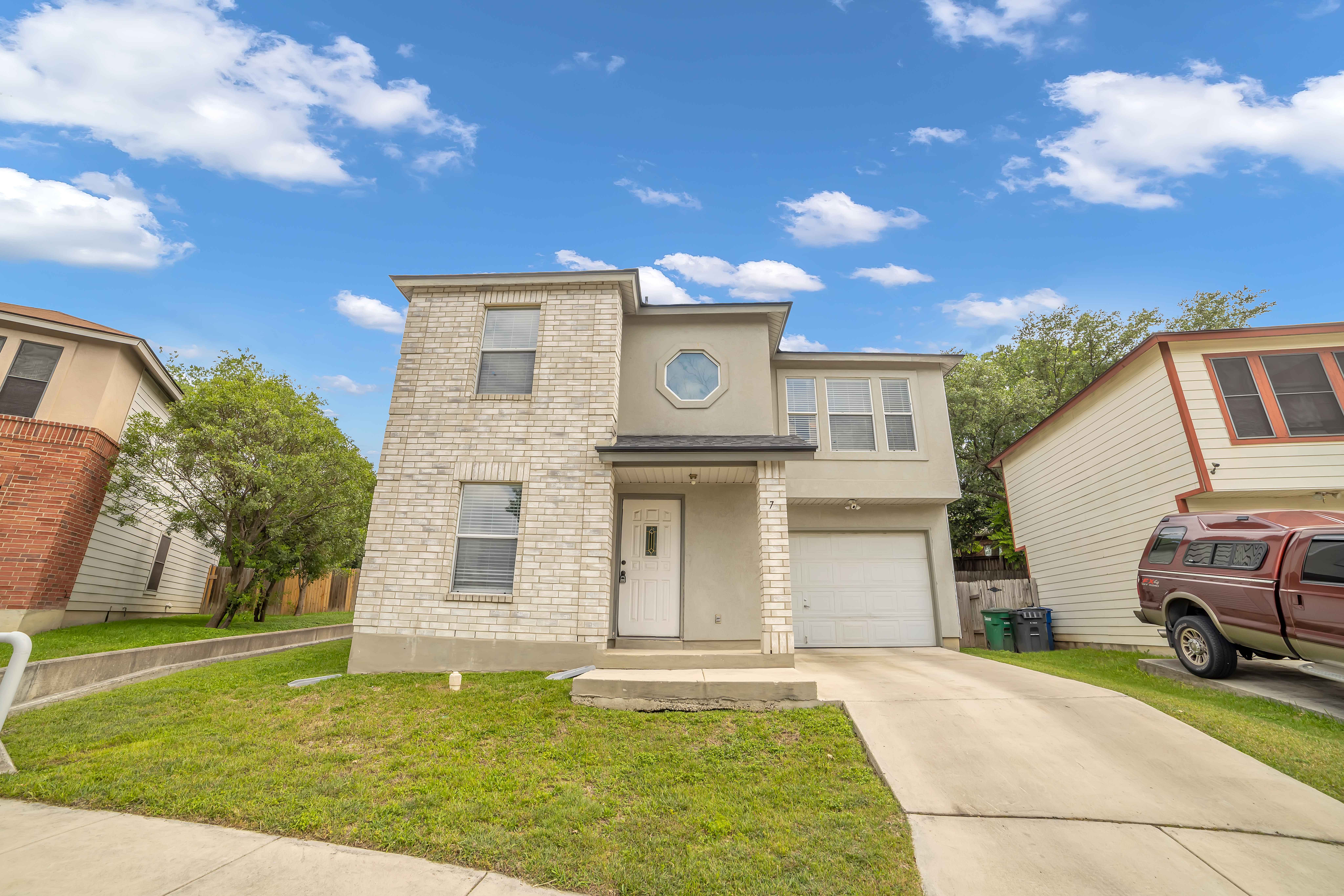 San Antonio, TX 78240-5242,7 Caswell Cir